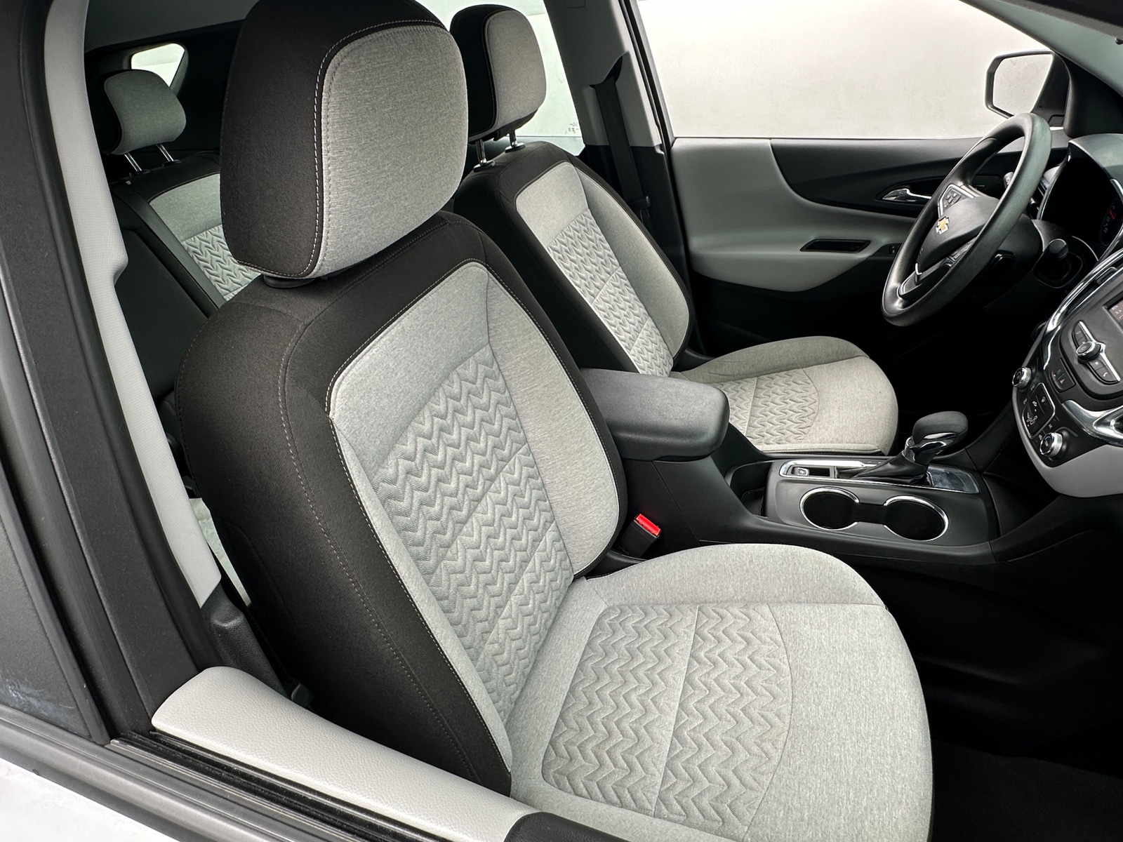 Thumbnail: 2023 Chevrolet Equinox - 2