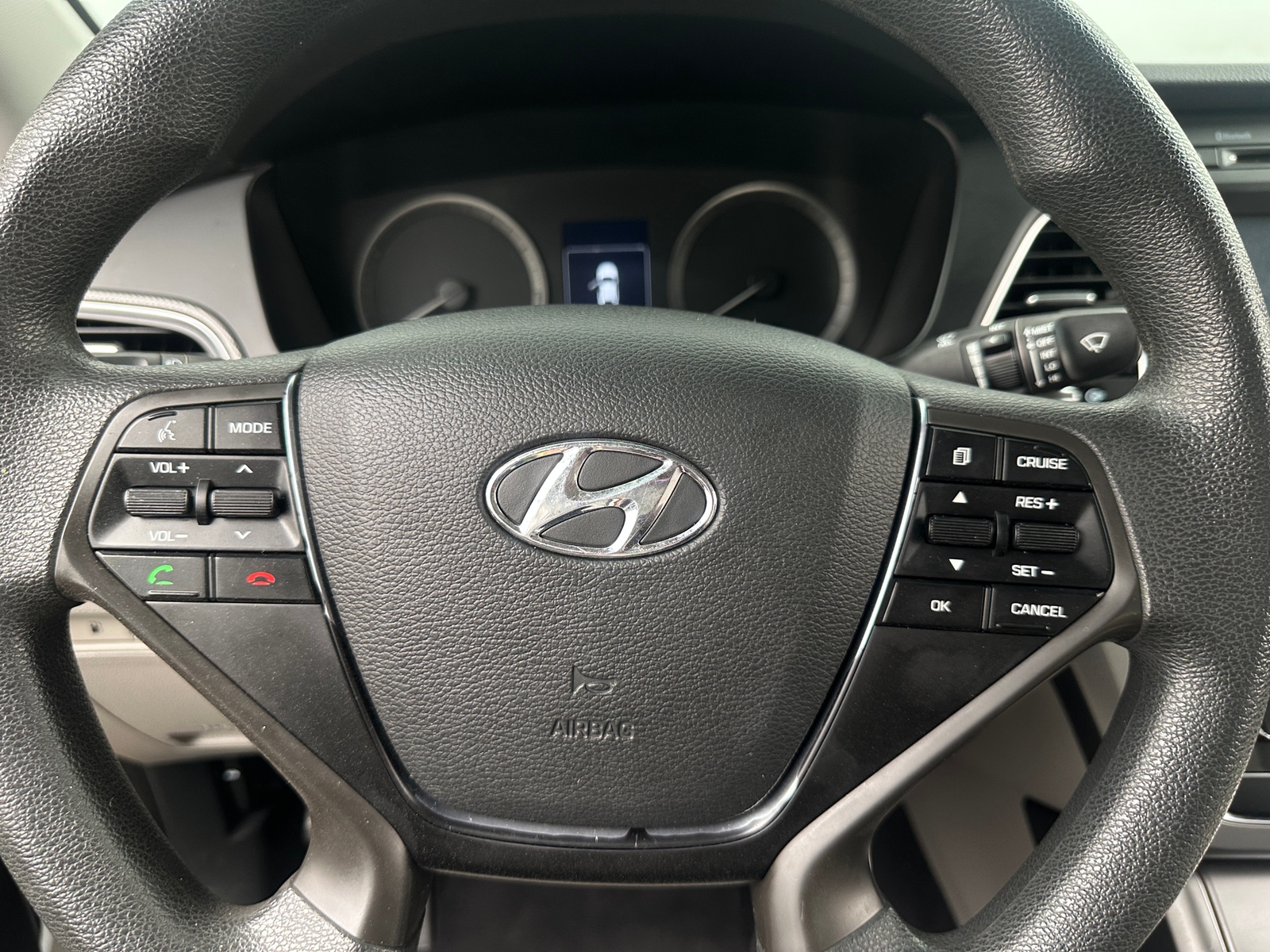 Thumbnail: 2016 Hyundai Sonata - 5