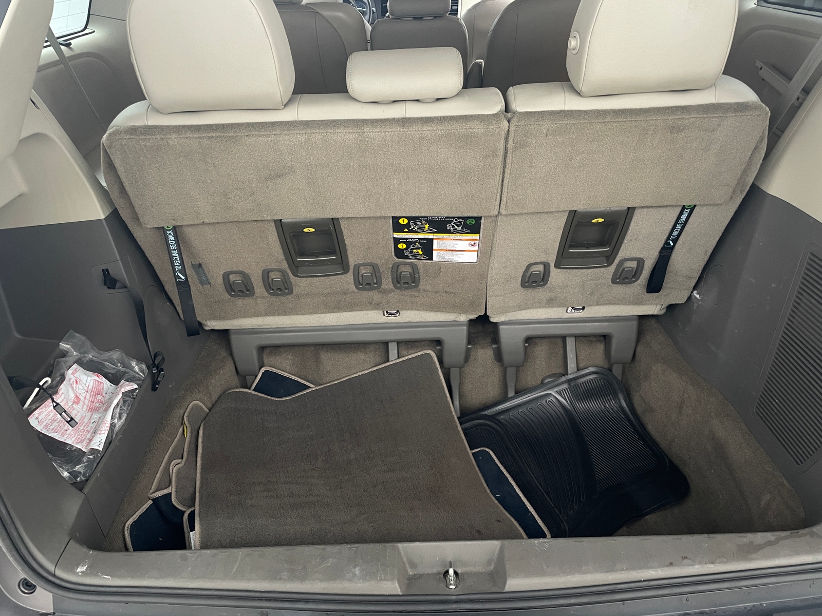 Thumbnail: 2018 Toyota Sienna - 6