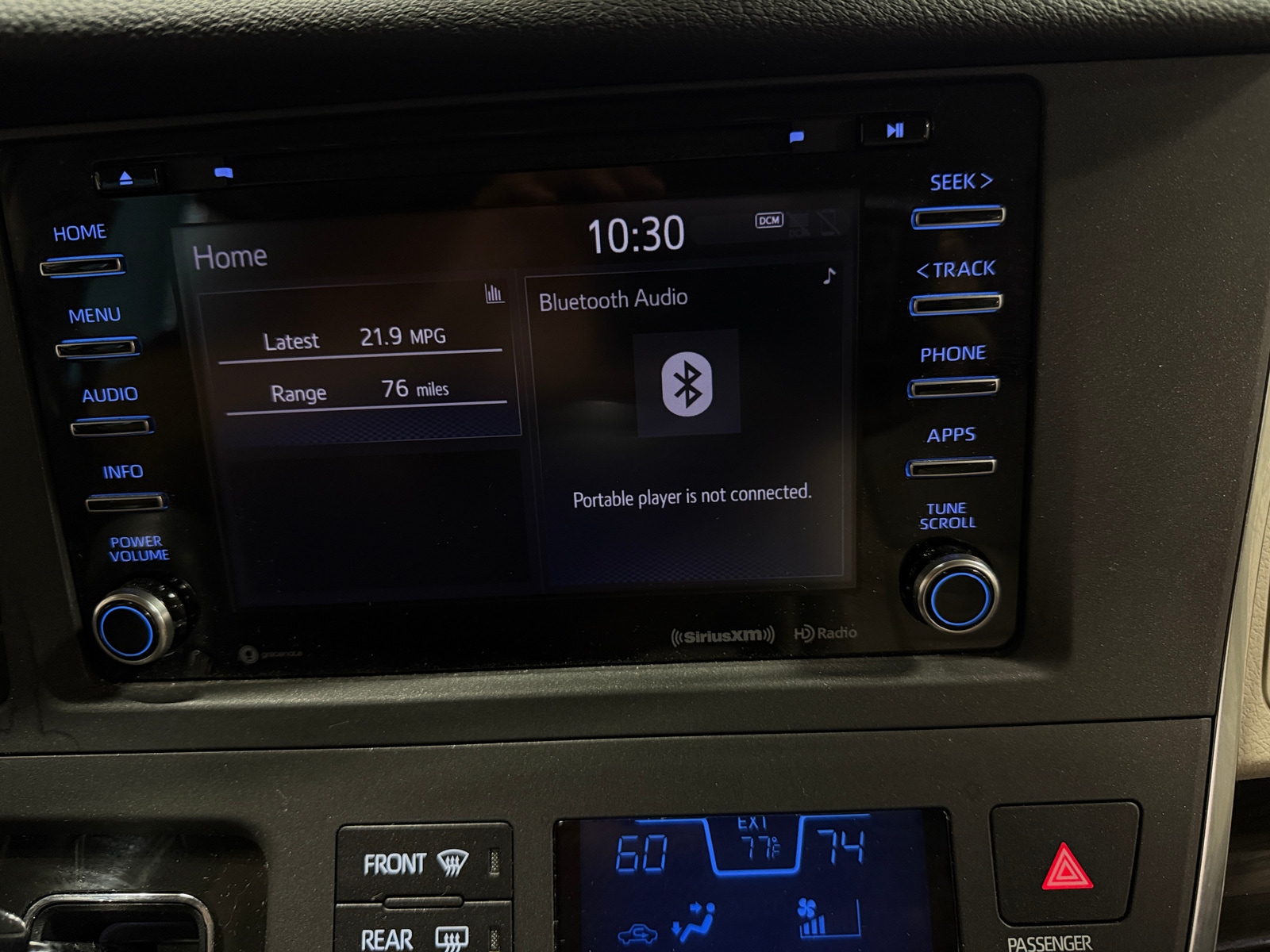 Thumbnail: 2018 Toyota Sienna - 3