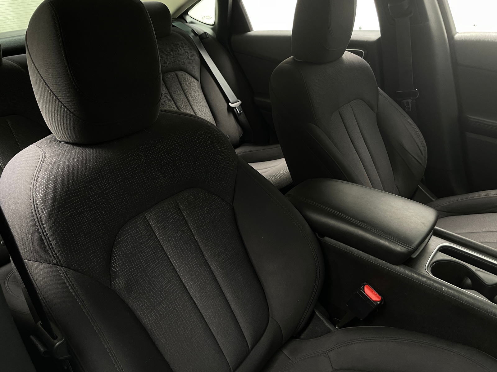 Thumbnail: 2015 Chrysler 200 - 2