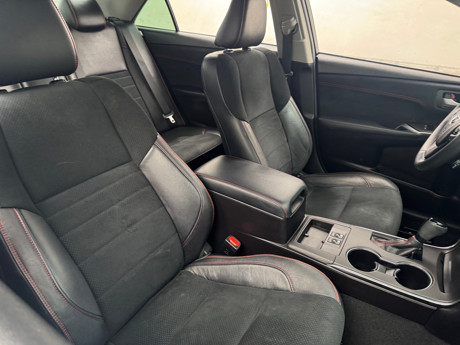 Thumbnail: 2016 Toyota Camry - 2