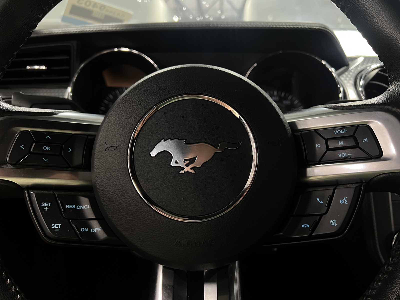 Thumbnail: 2017 Ford Mustang - 4
