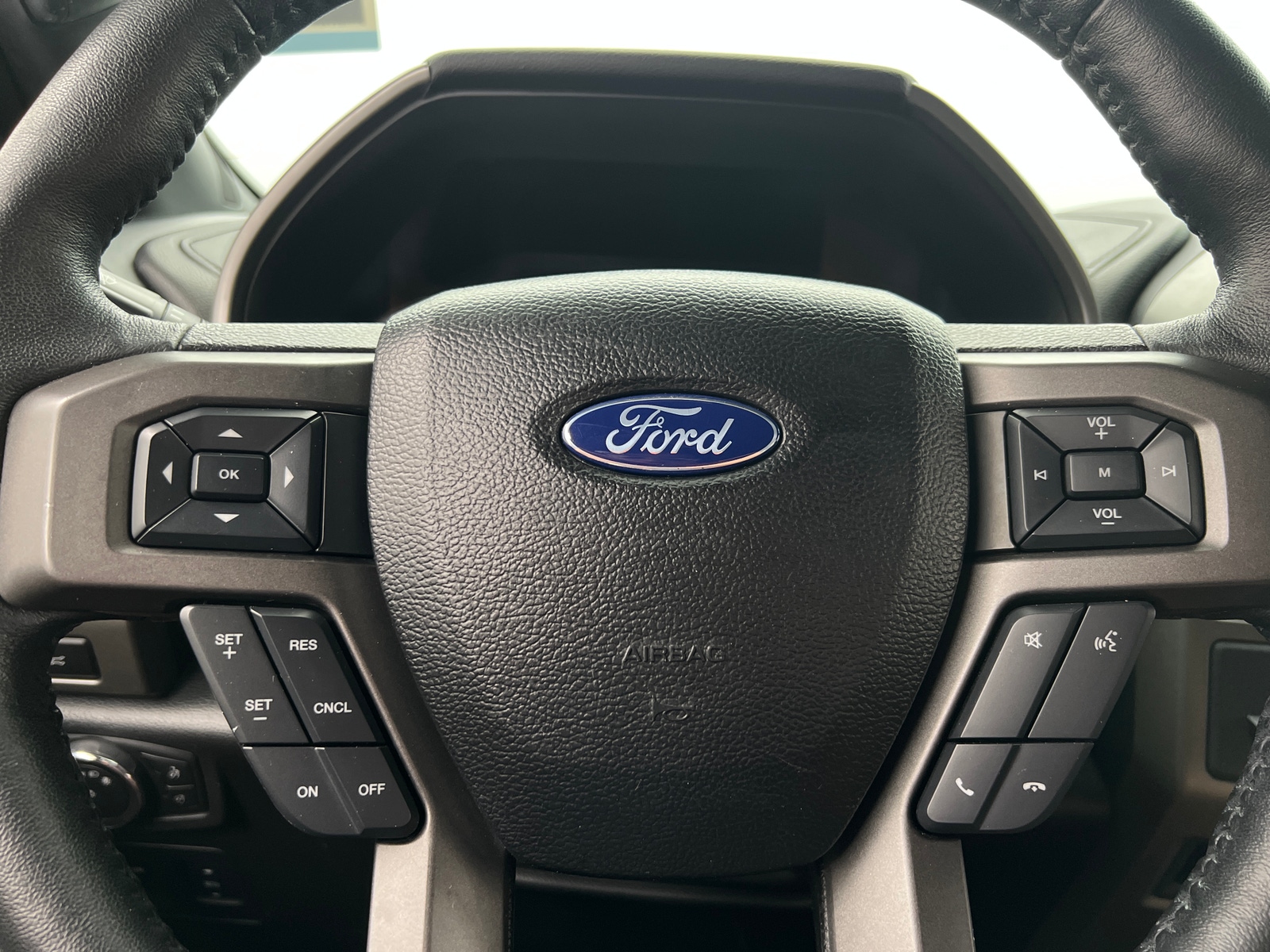 Thumbnail: 2018 Ford Expedition - 4