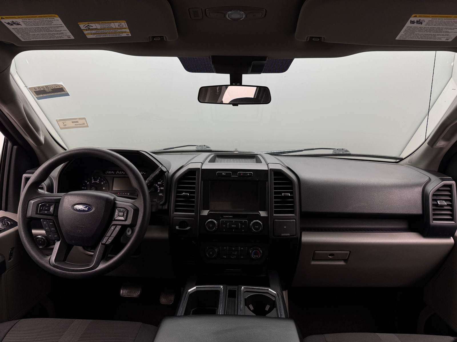 Thumbnail: 2020 Ford Econoline - 3