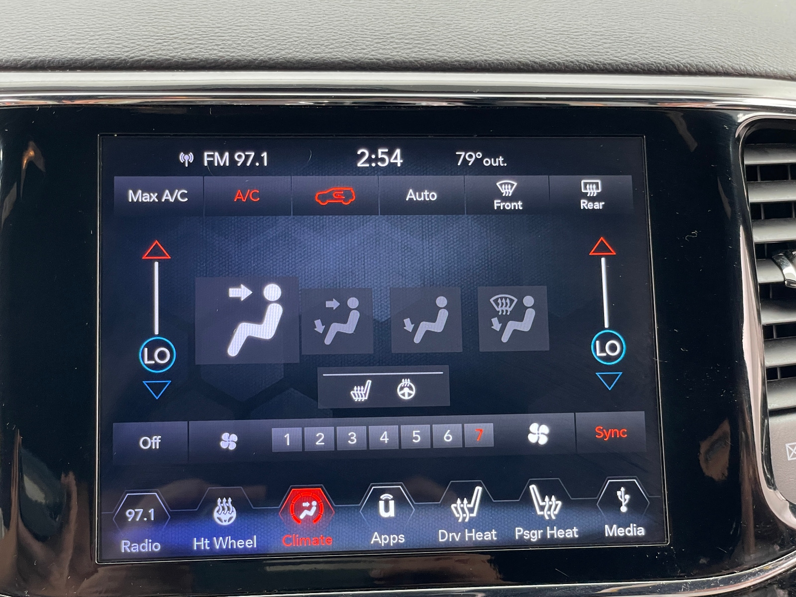 Thumbnail: 2019 Jeep Grand Cherokee - 4