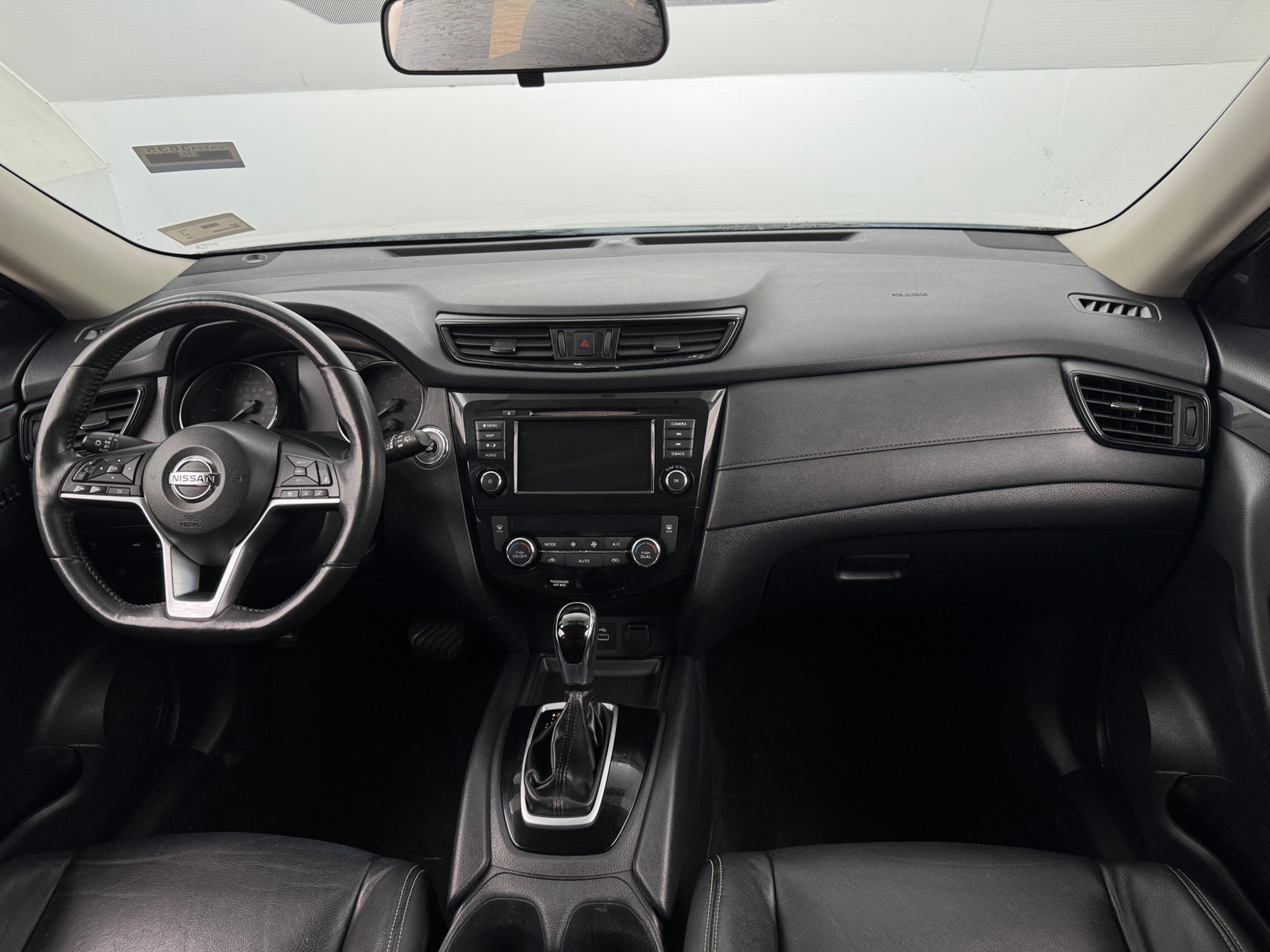 Thumbnail: 2018 Nissan Rogue - 3