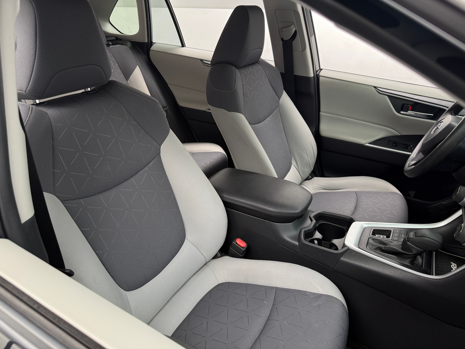 Thumbnail: 2019 Toyota RAV4 - 2
