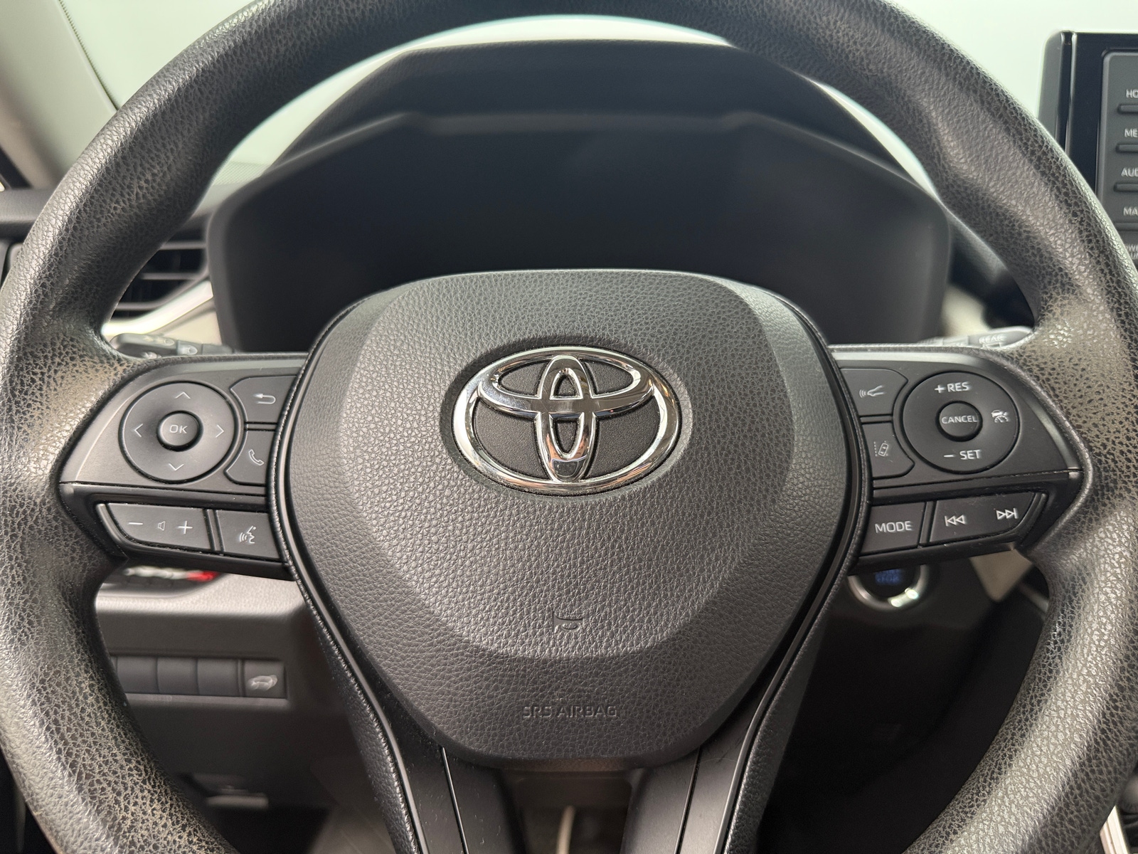 Thumbnail: 2019 Toyota RAV4 - 5