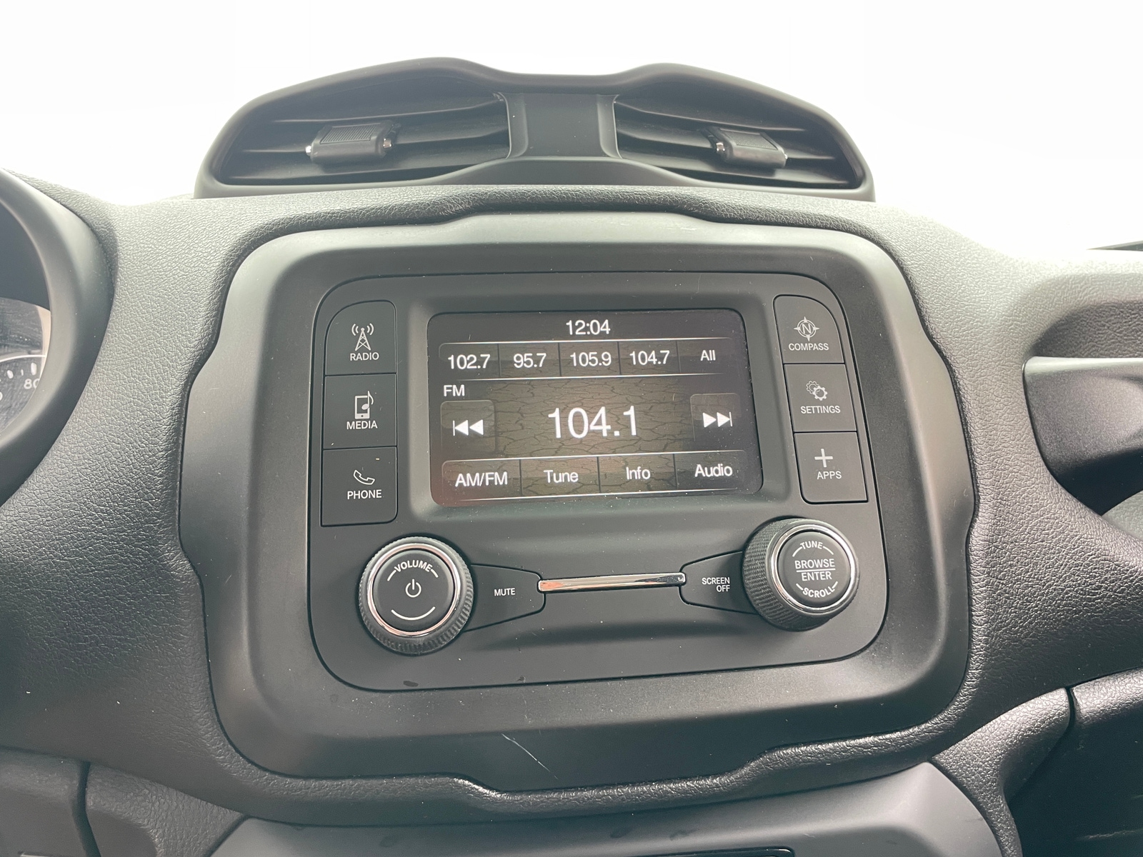 Thumbnail: 2018 Jeep Renegade - 4
