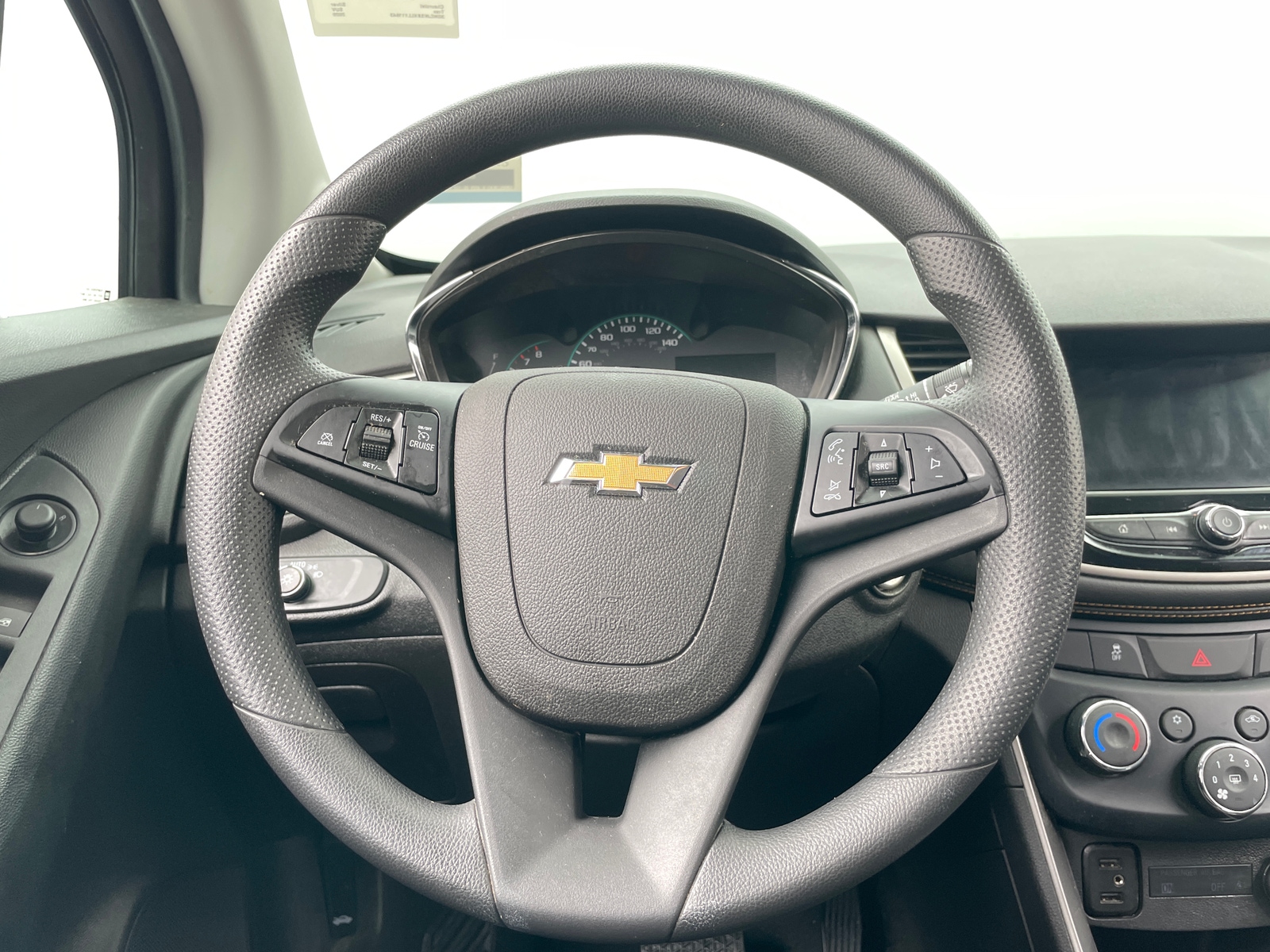 Thumbnail: 2020 Chevrolet Trax - 5