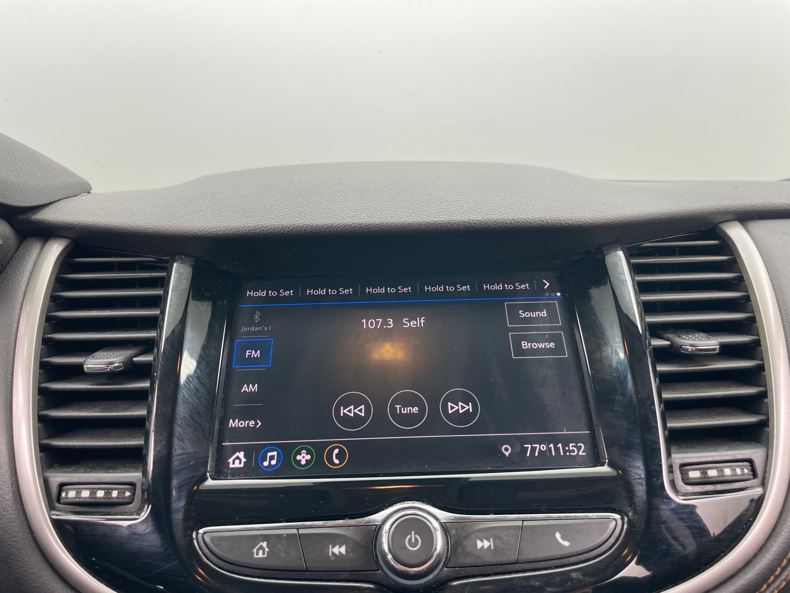 Thumbnail: 2020 Chevrolet Trax - 4