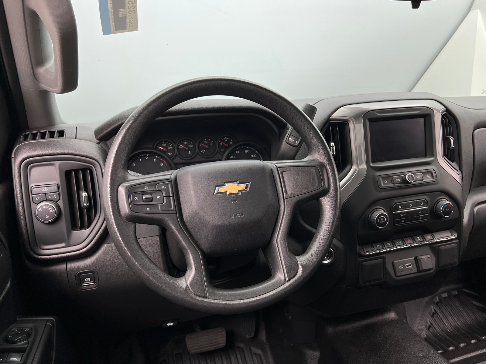 Thumbnail: 2024 Chevrolet Silverado 1500 - 5