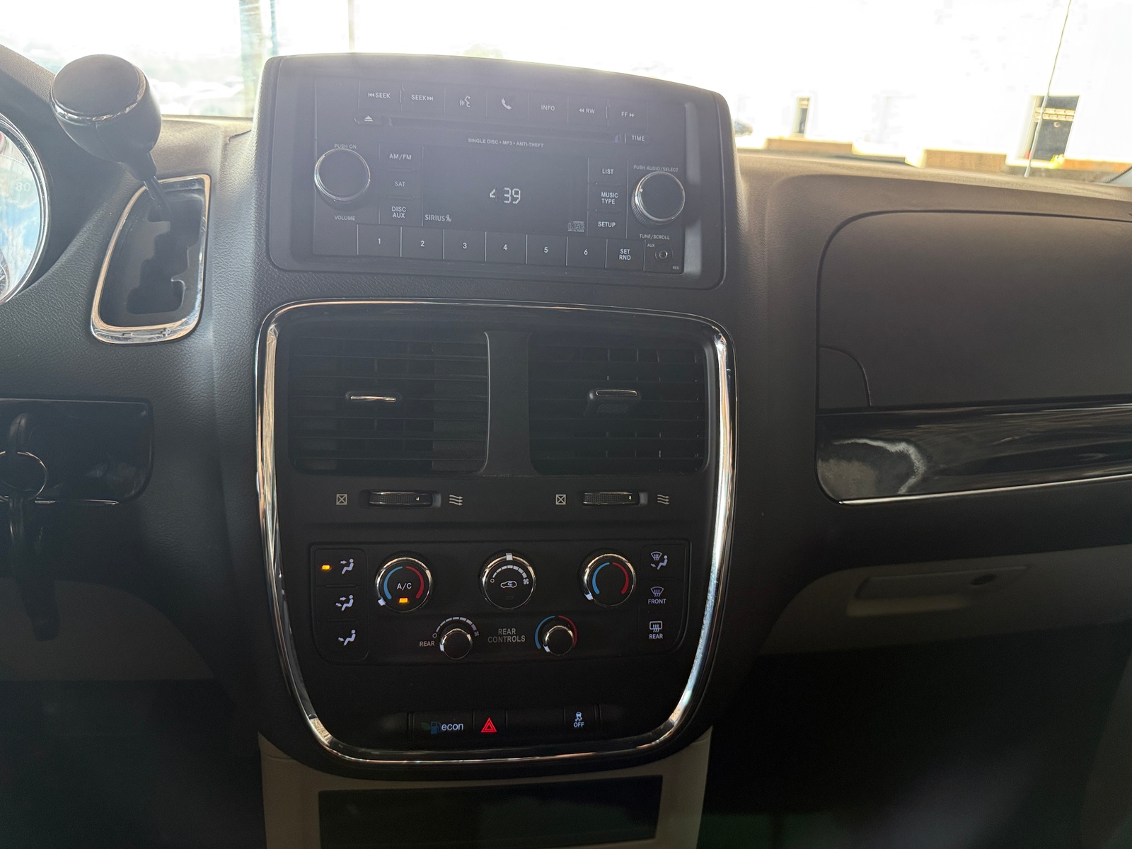 Thumbnail: 2016 Dodge Grand Caravan - 4