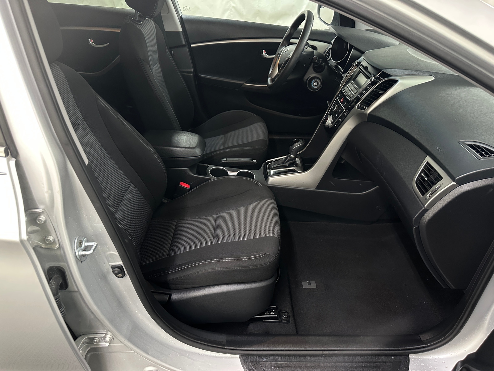 Thumbnail: 2016 Hyundai Elantra - 2