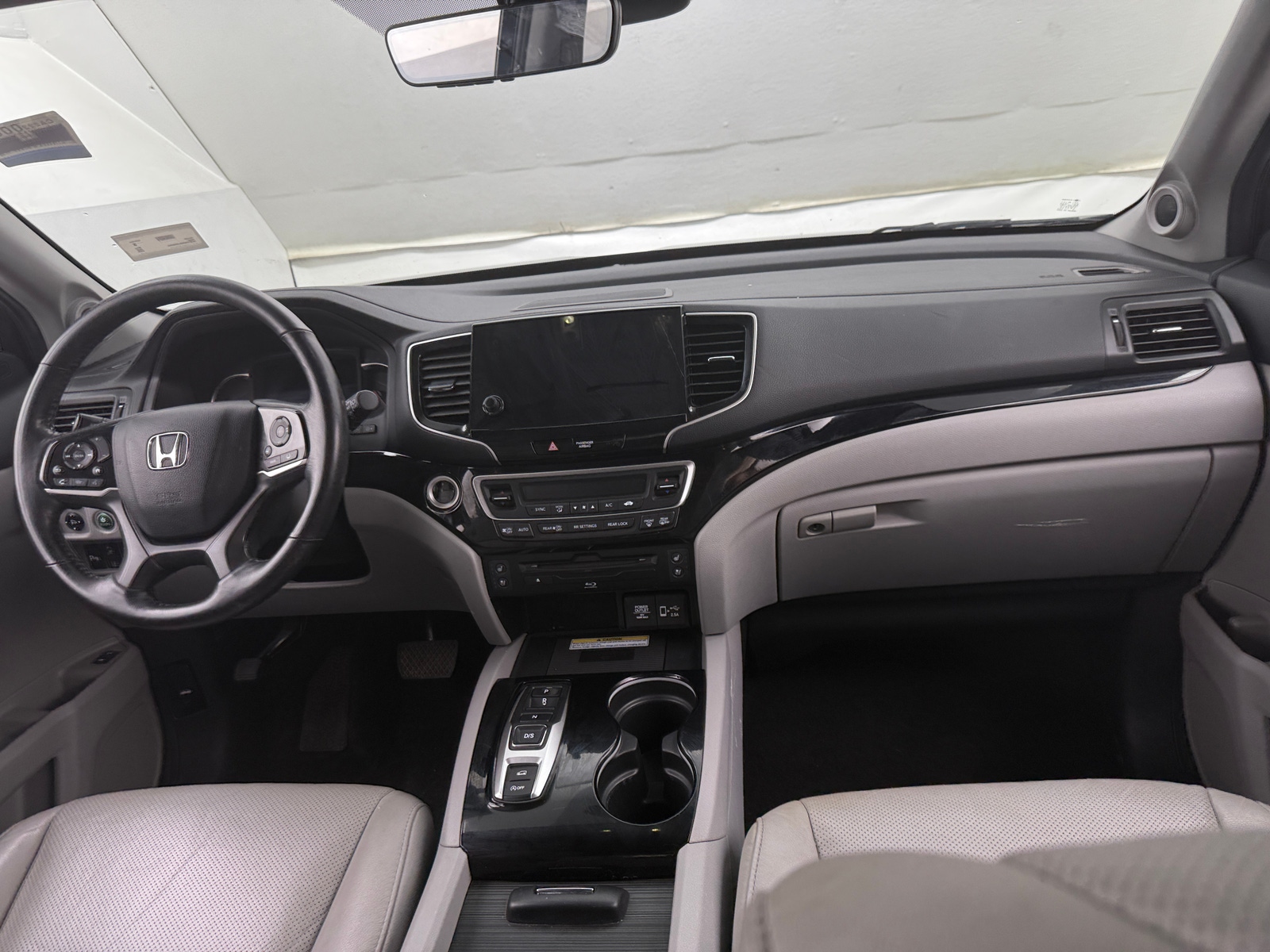 Thumbnail: 2020 Honda Pilot - 2