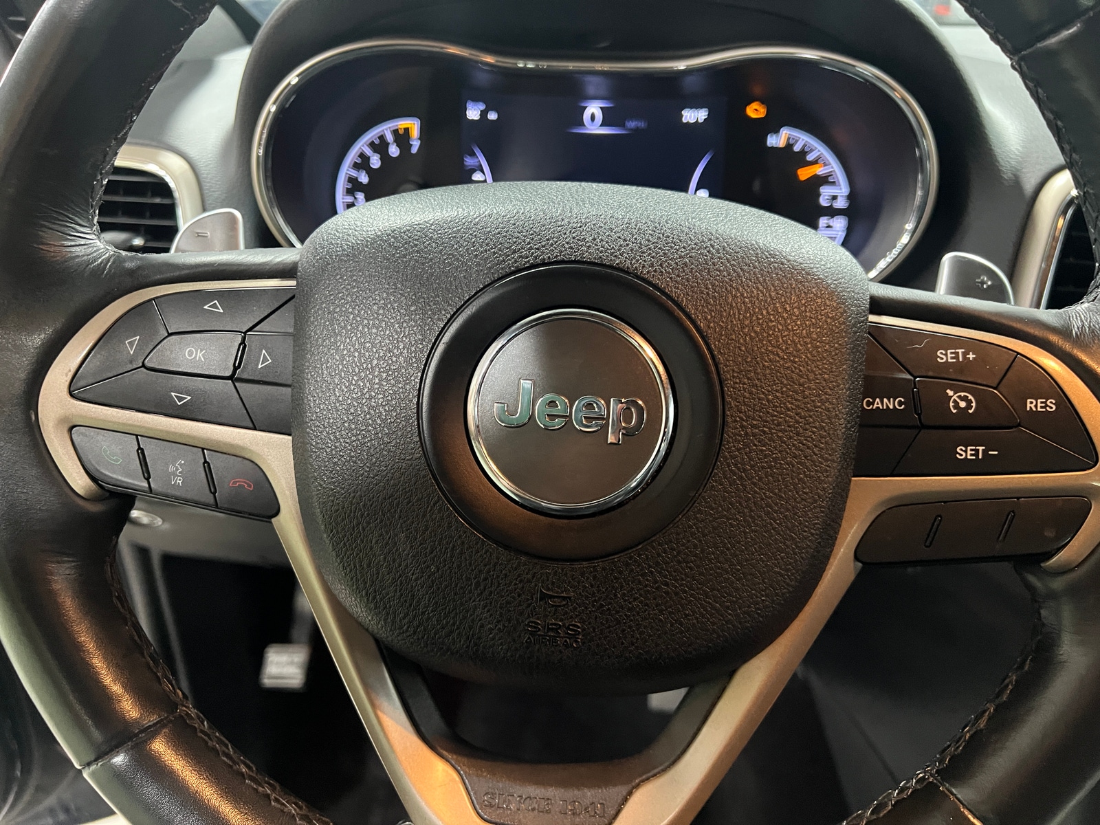Thumbnail: 2016 Jeep Grand Cherokee - 4