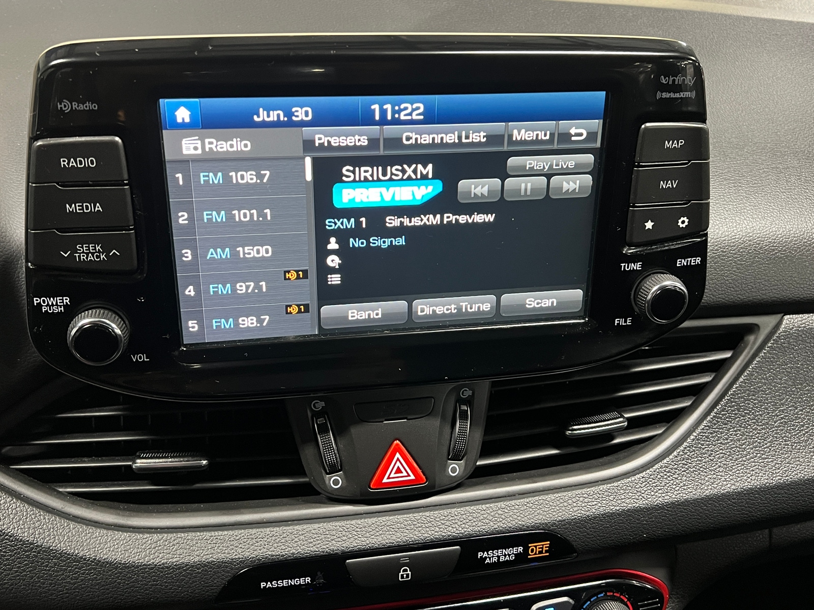 Thumbnail: 2018 Hyundai Elantra - 3