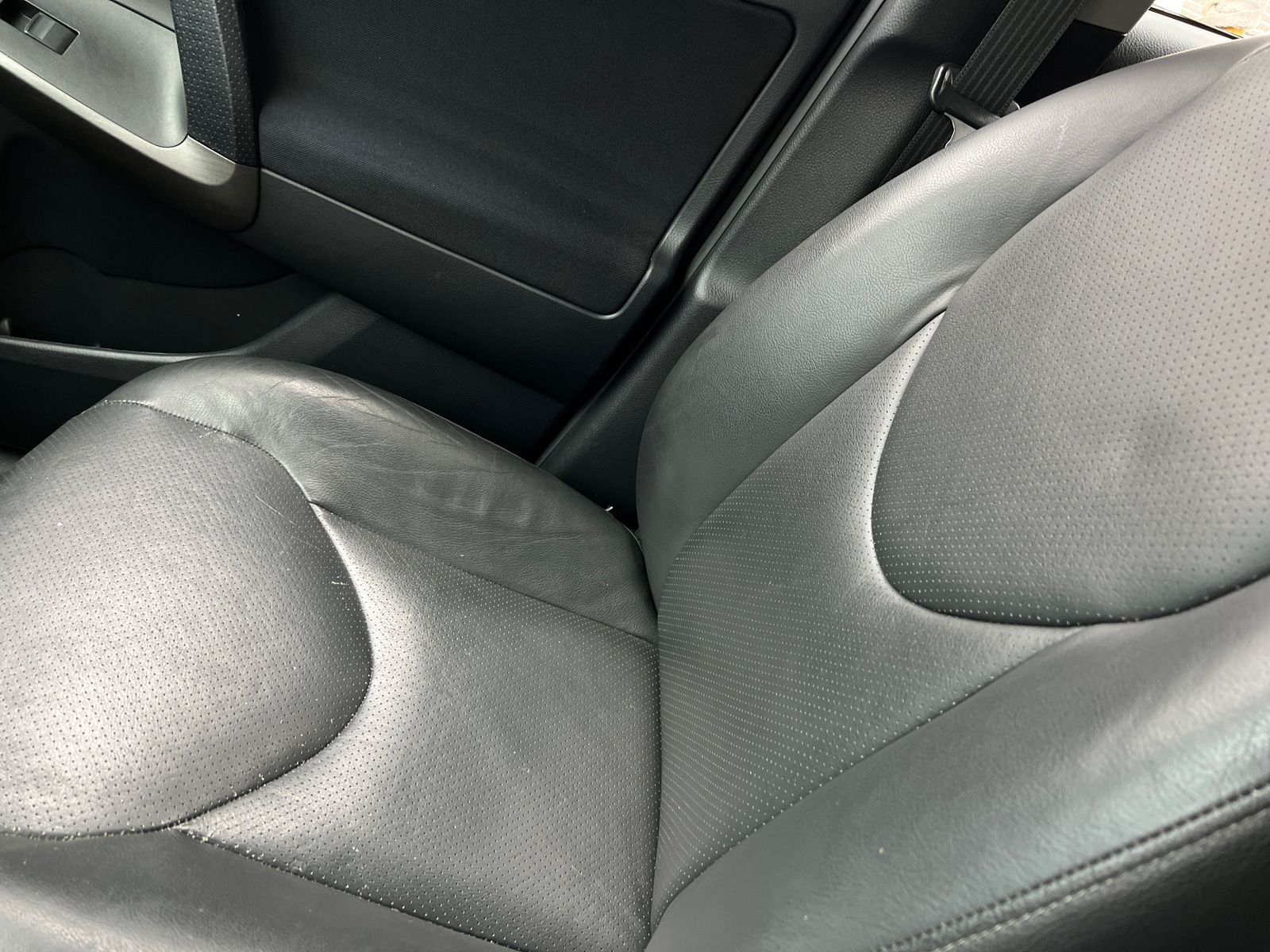 Thumbnail: 2010 Toyota RAV4 - 2