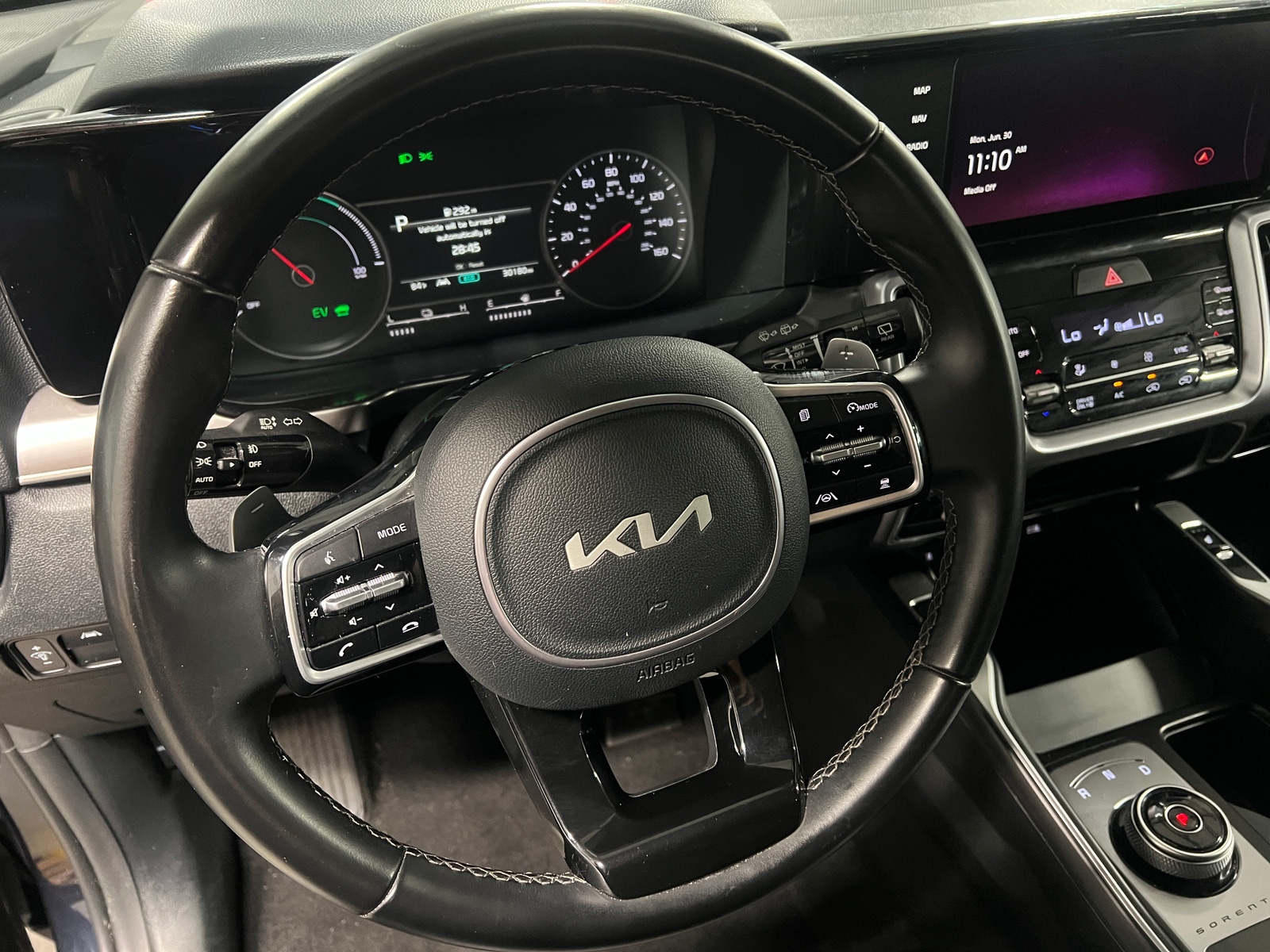 Thumbnail: 2023 Kia Sorento - 4