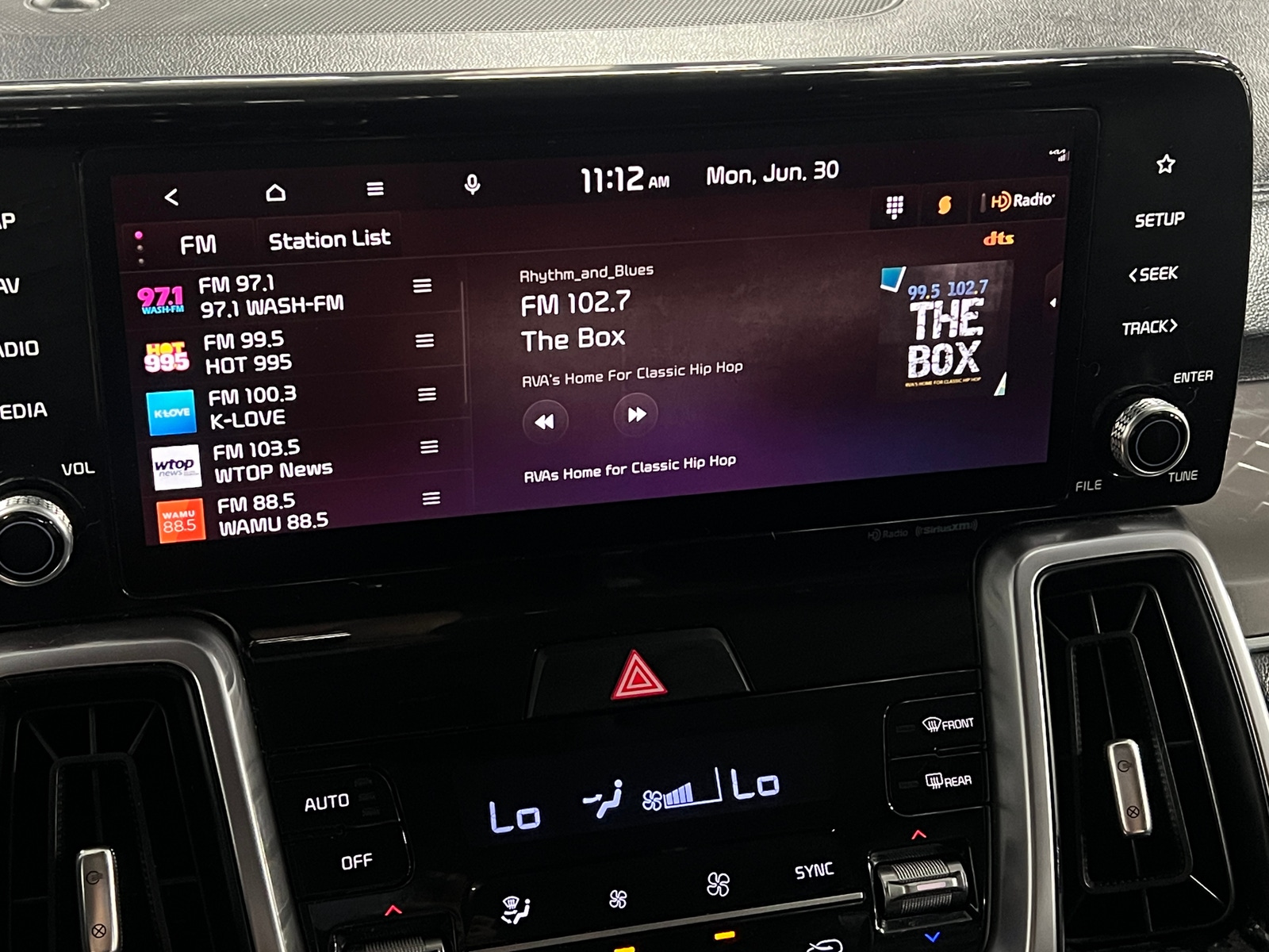 Thumbnail: 2023 Kia Sorento - 3