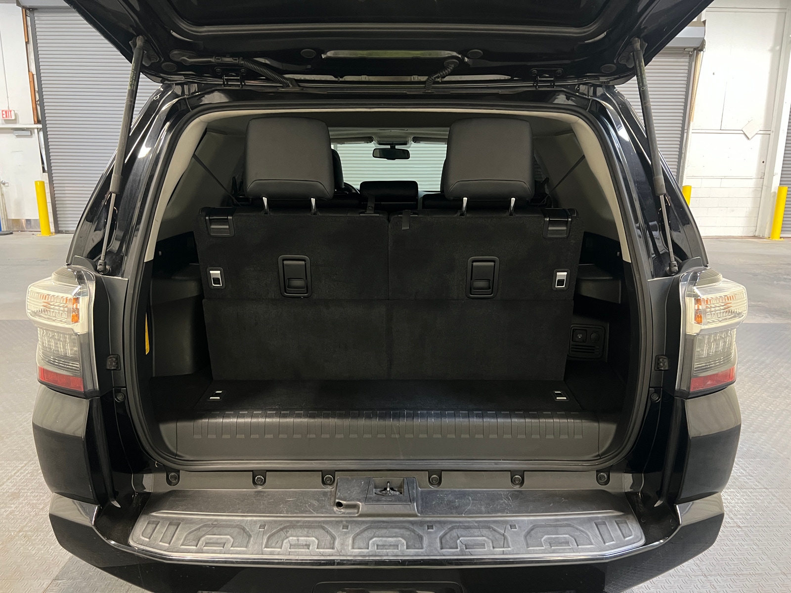 Thumbnail: 2019 Toyota 4Runner - 6