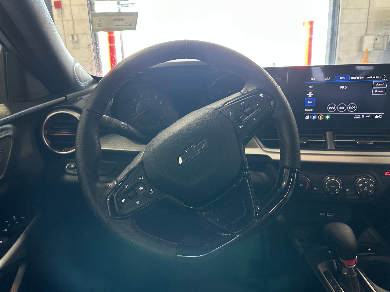 Thumbnail: 2025 Chevrolet Trax - 5
