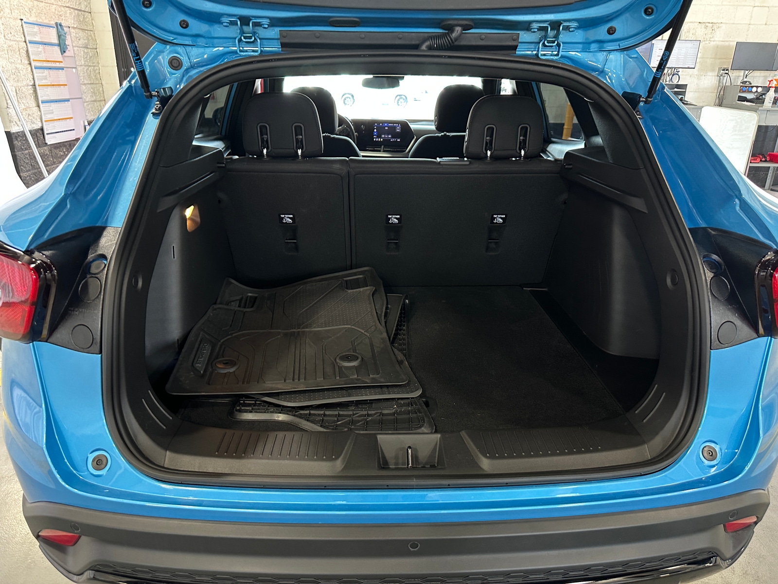 Thumbnail: 2025 Chevrolet Trax - 7