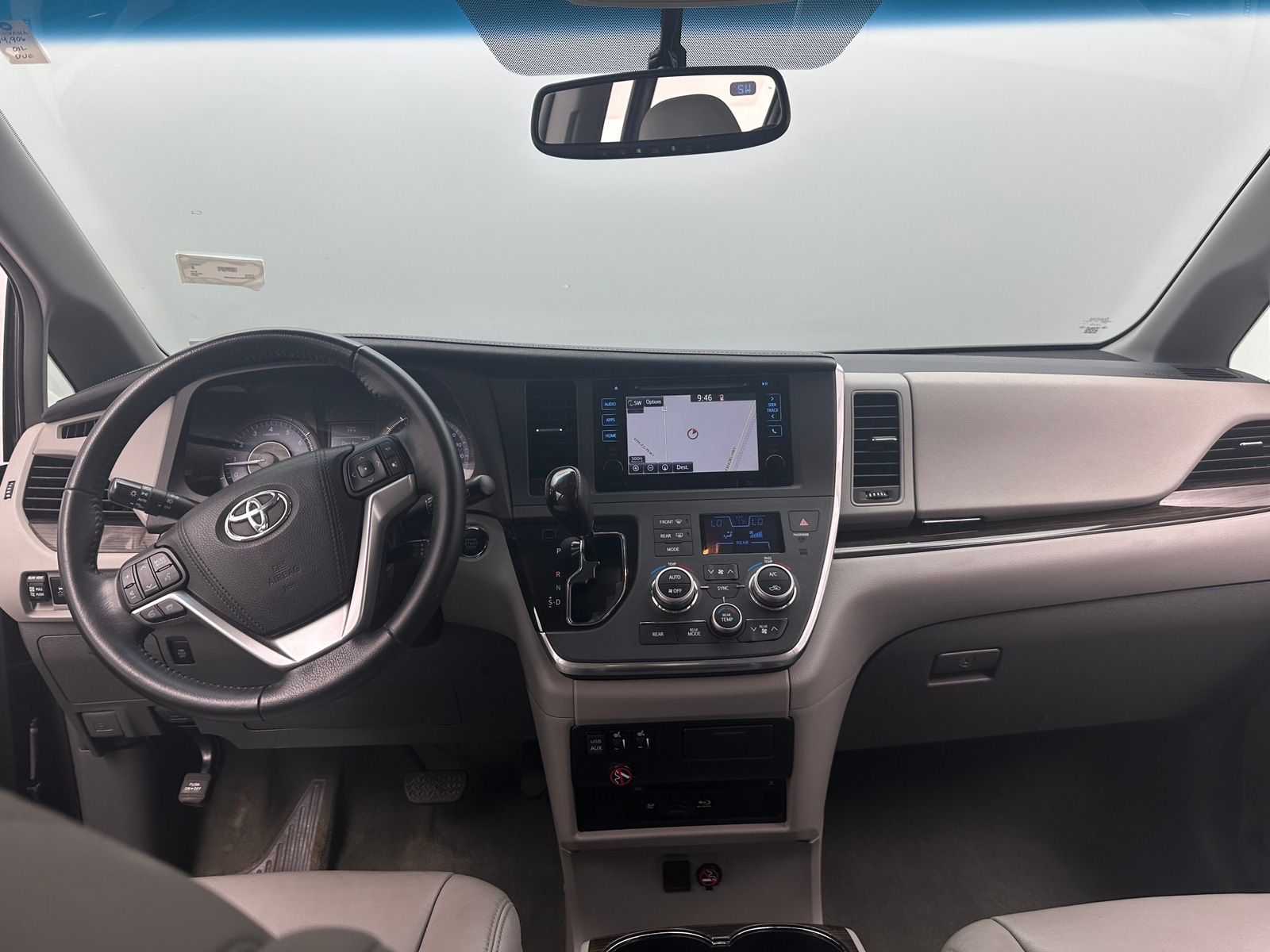 Thumbnail: 2015 Toyota Sienna - 2