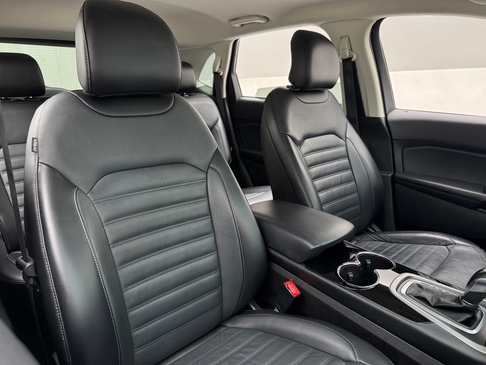 Thumbnail: 2016 Ford Edge - 2