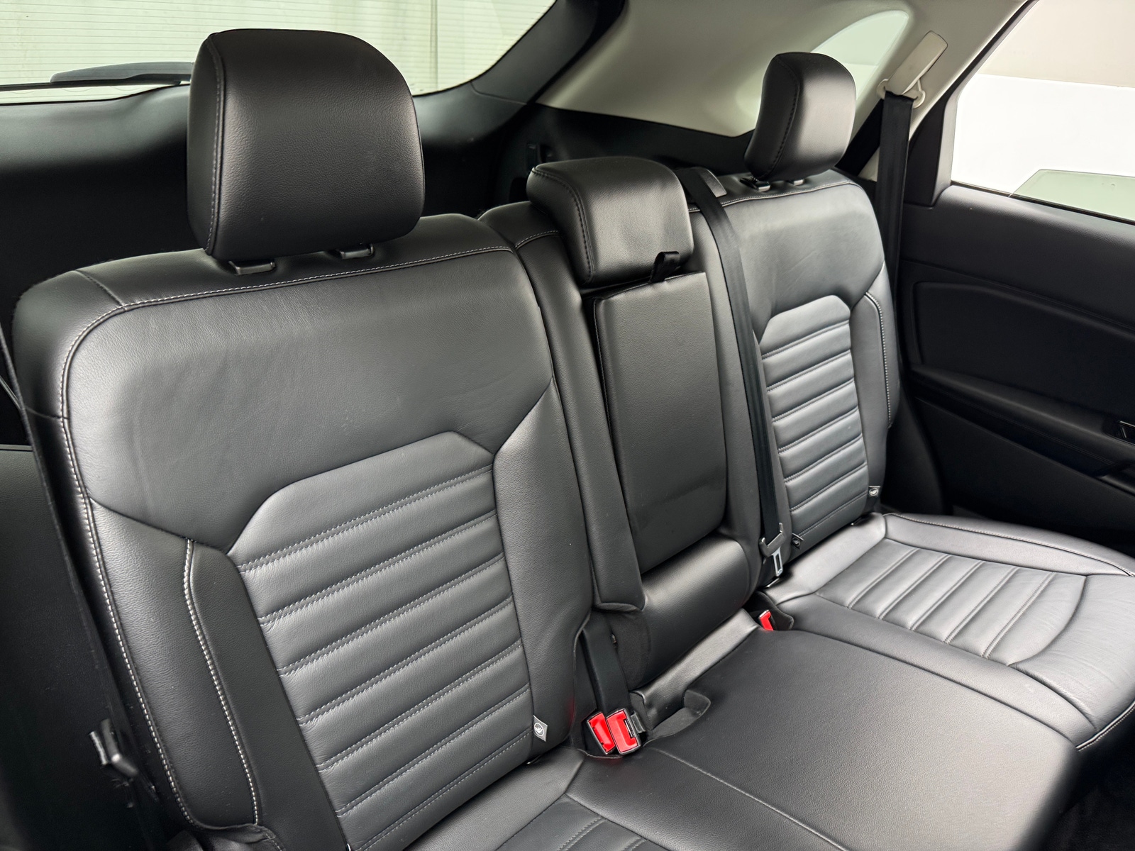 Thumbnail: 2016 Ford Edge - 6