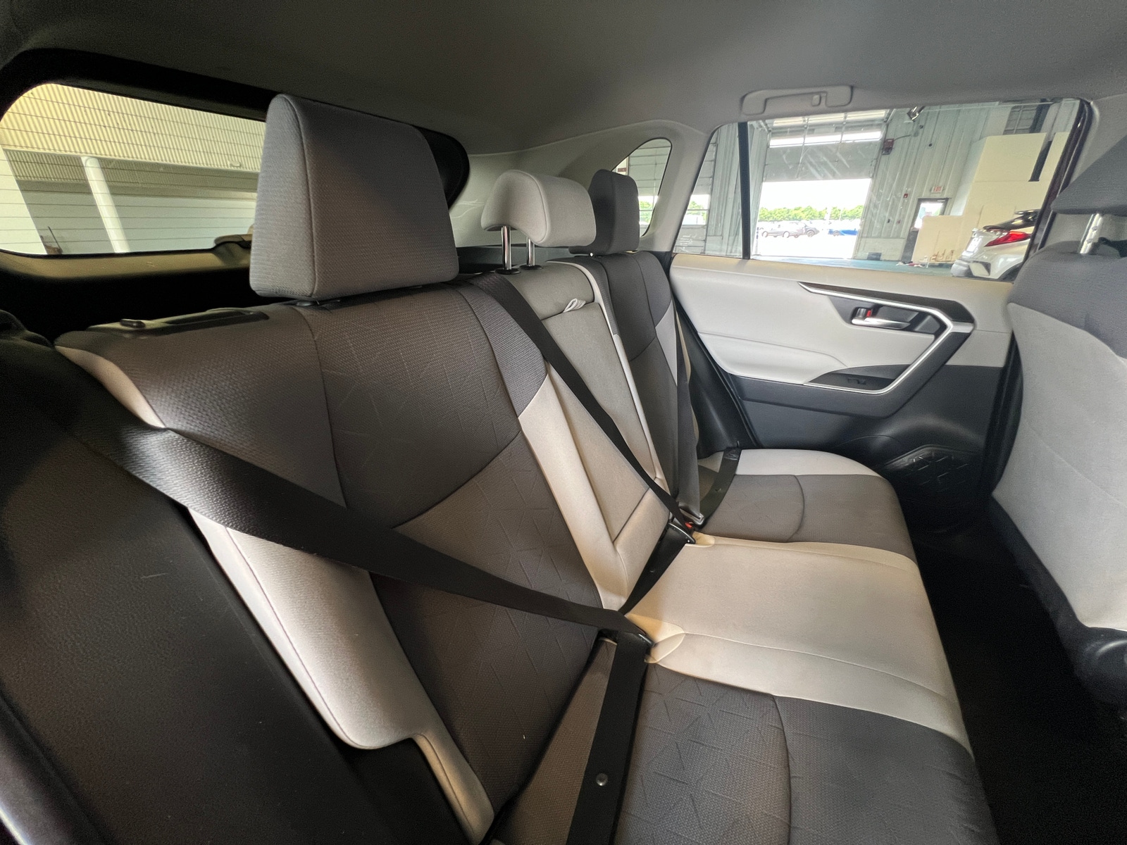 Thumbnail: 2019 Toyota RAV4 - 6