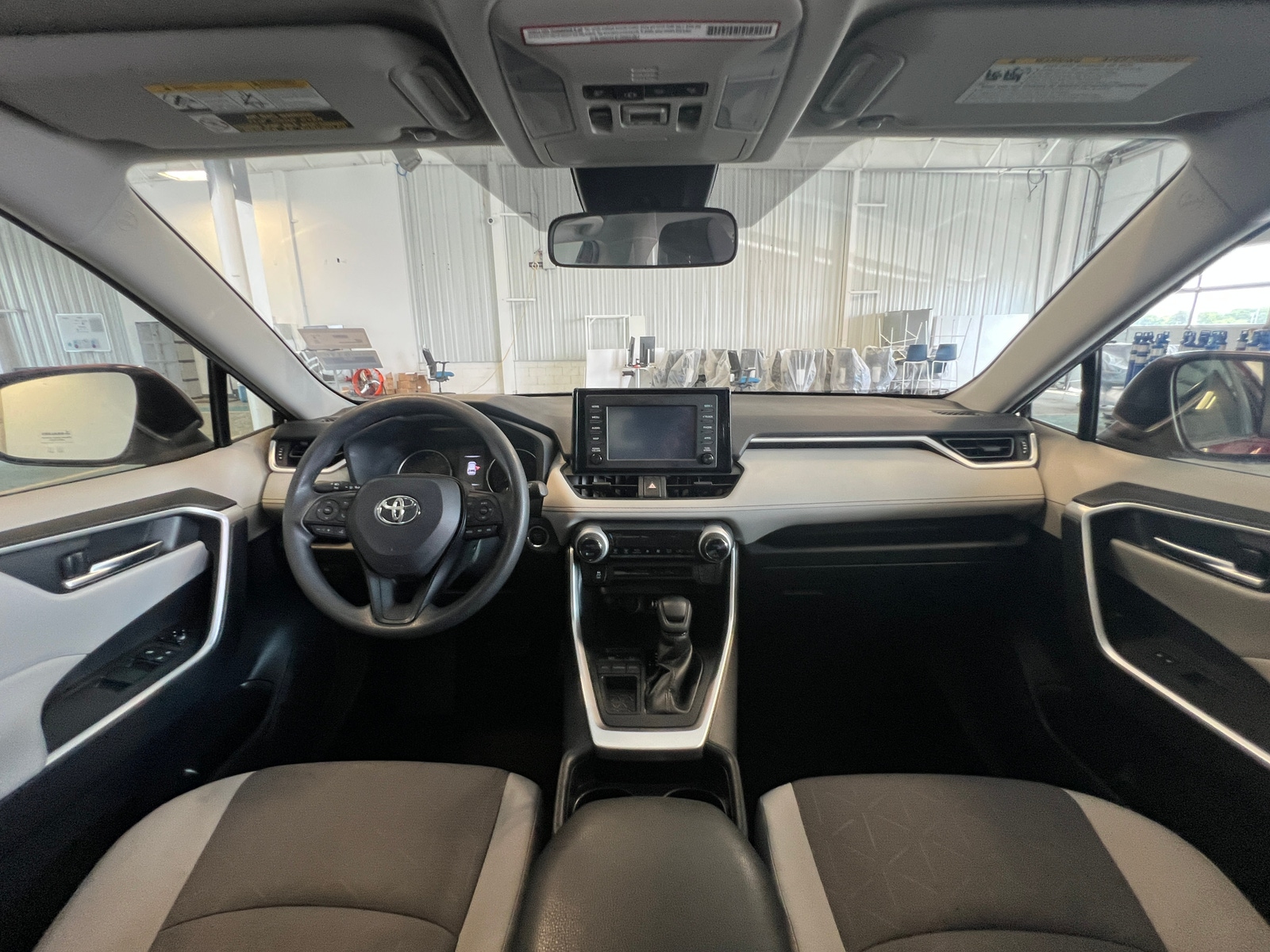 Thumbnail: 2019 Toyota RAV4 - 3