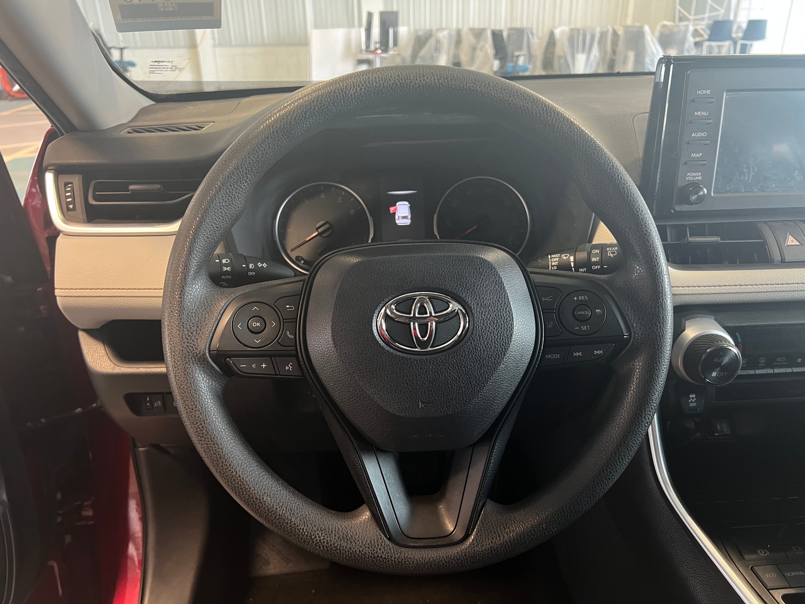 Thumbnail: 2019 Toyota RAV4 - 5