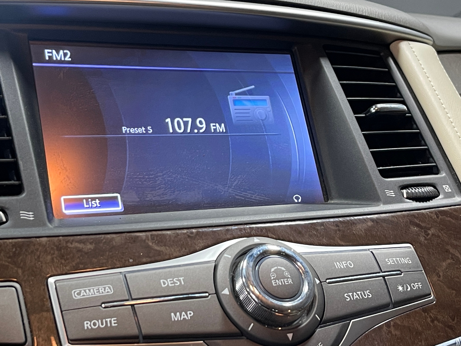 Thumbnail: 2016 INFINITI QX80 - 3