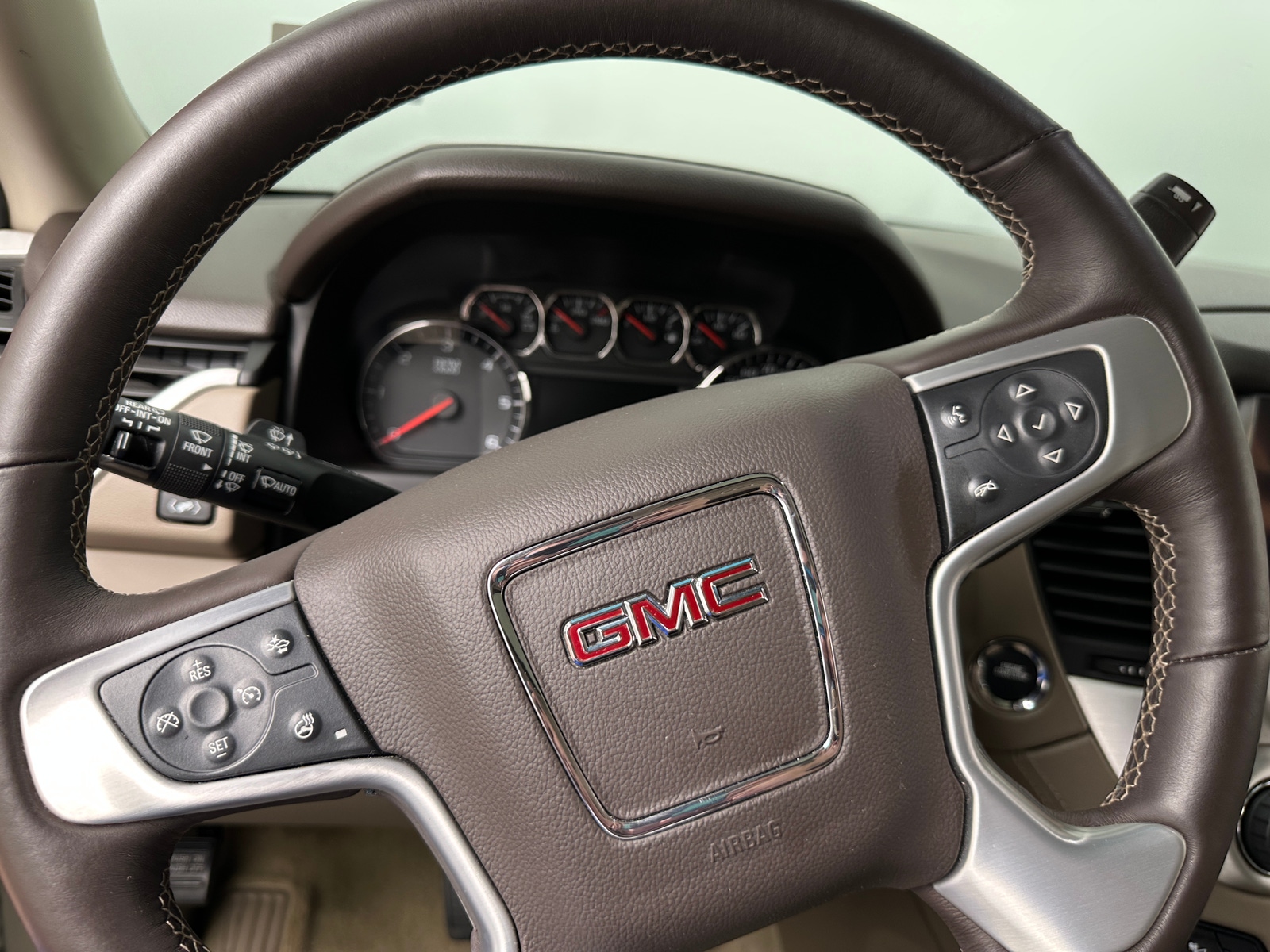 Thumbnail: 2015 GMC Yukon - 5