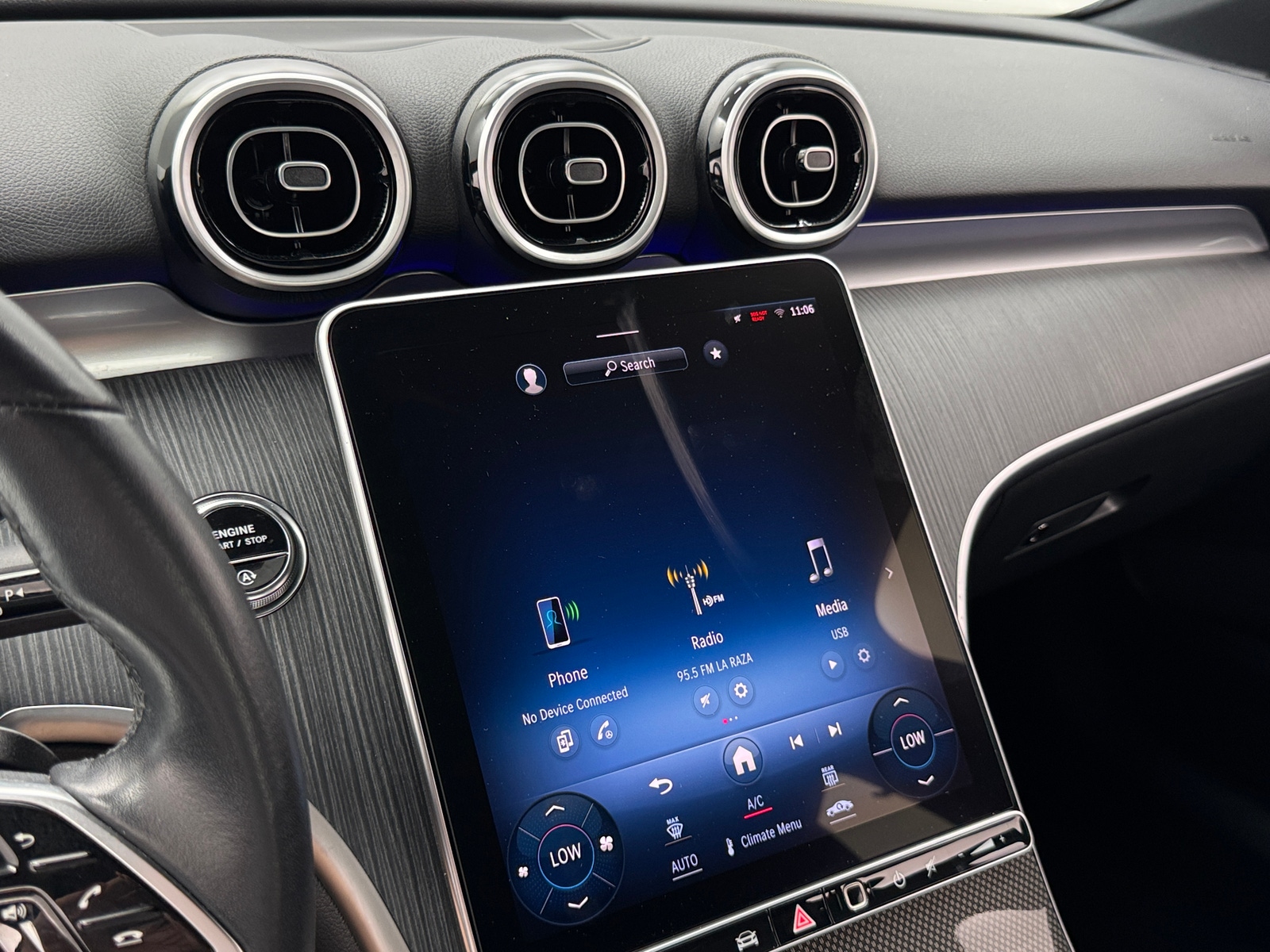 Thumbnail: 2024 Mercedes-Benz C-Class - 3