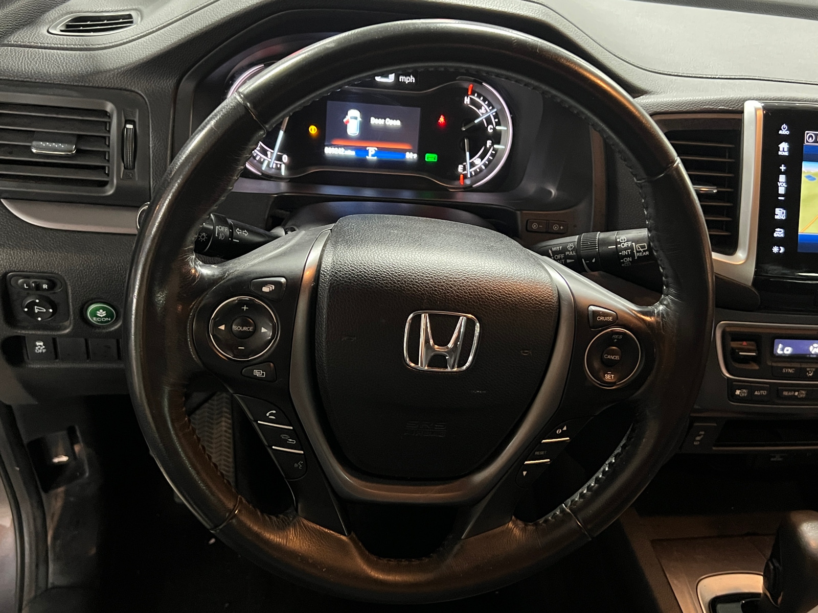 Thumbnail: 2017 Honda Pilot - 4