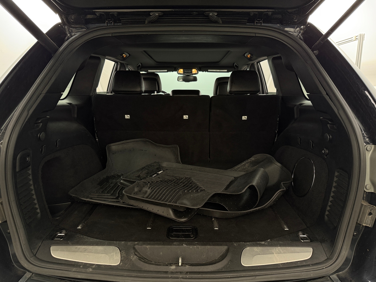 Thumbnail: 2015 Jeep Grand Cherokee - 6