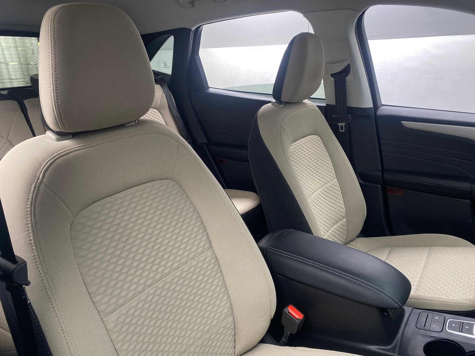 Thumbnail: 2022 Ford Escape - 2