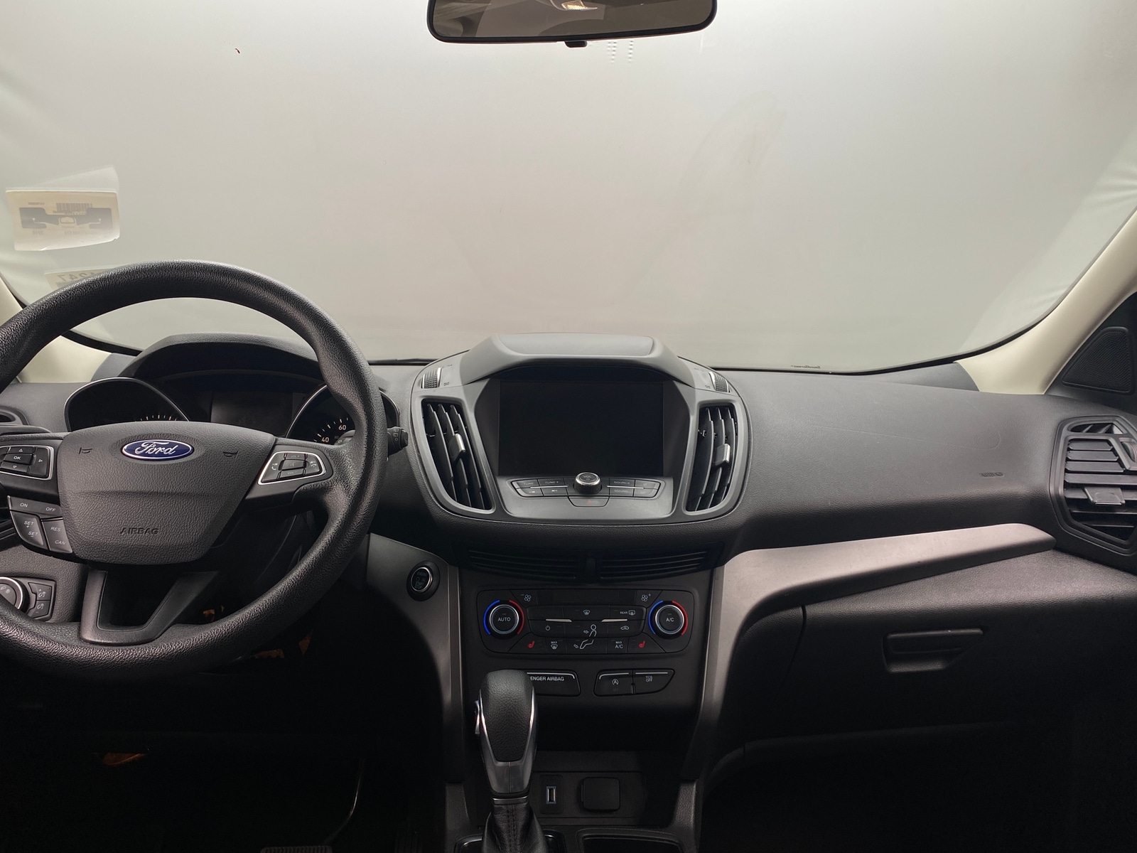 Thumbnail: 2019 Ford Escape - 3
