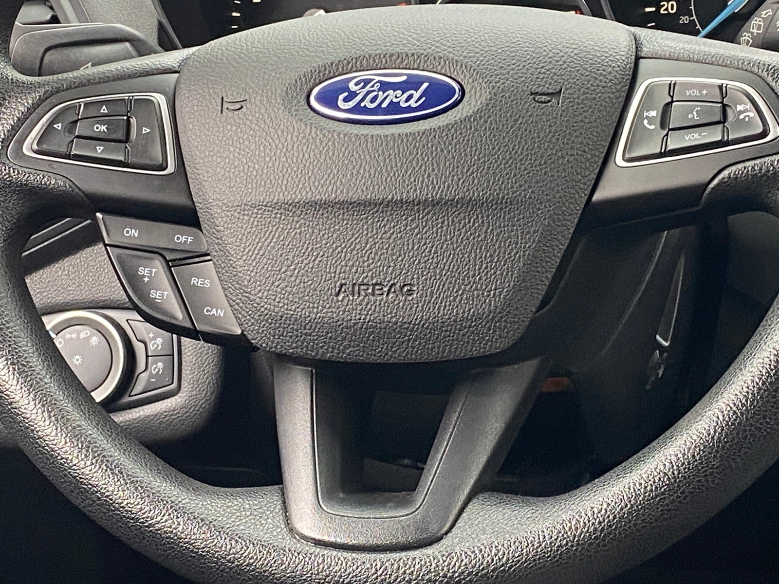 Thumbnail: 2019 Ford Escape - 5
