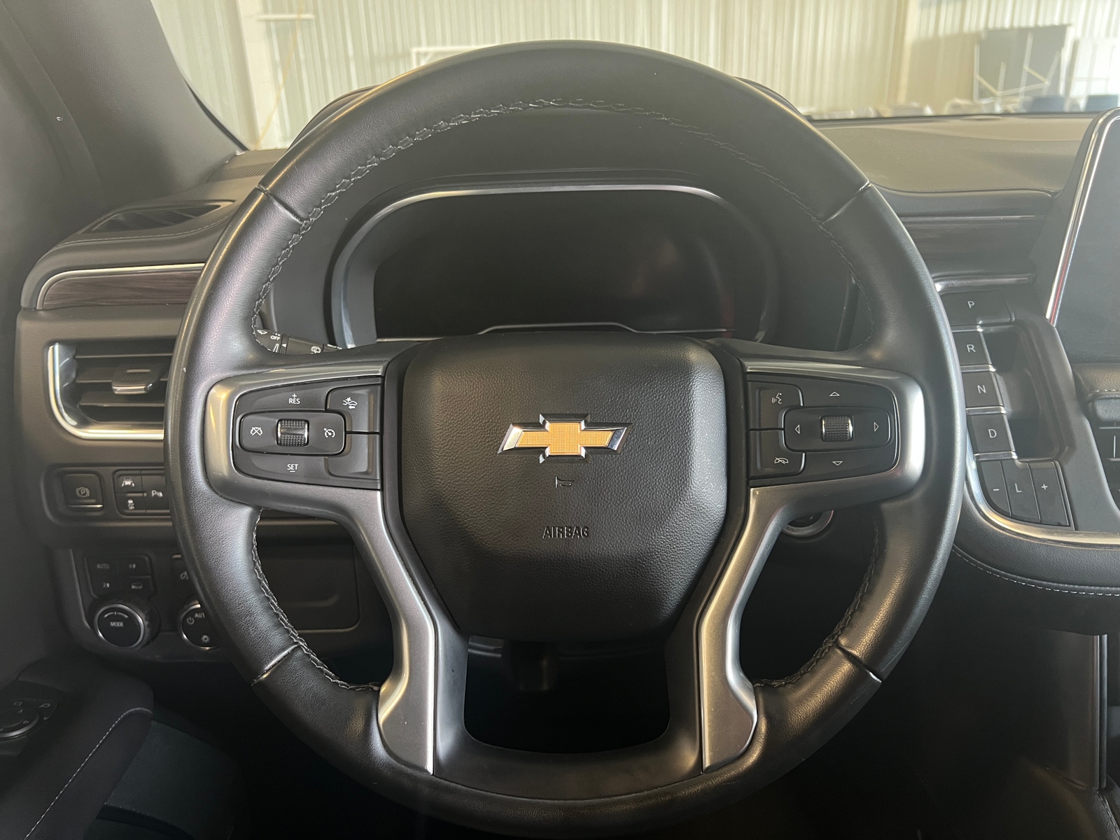 Thumbnail: 2023 Chevrolet Suburban - 4