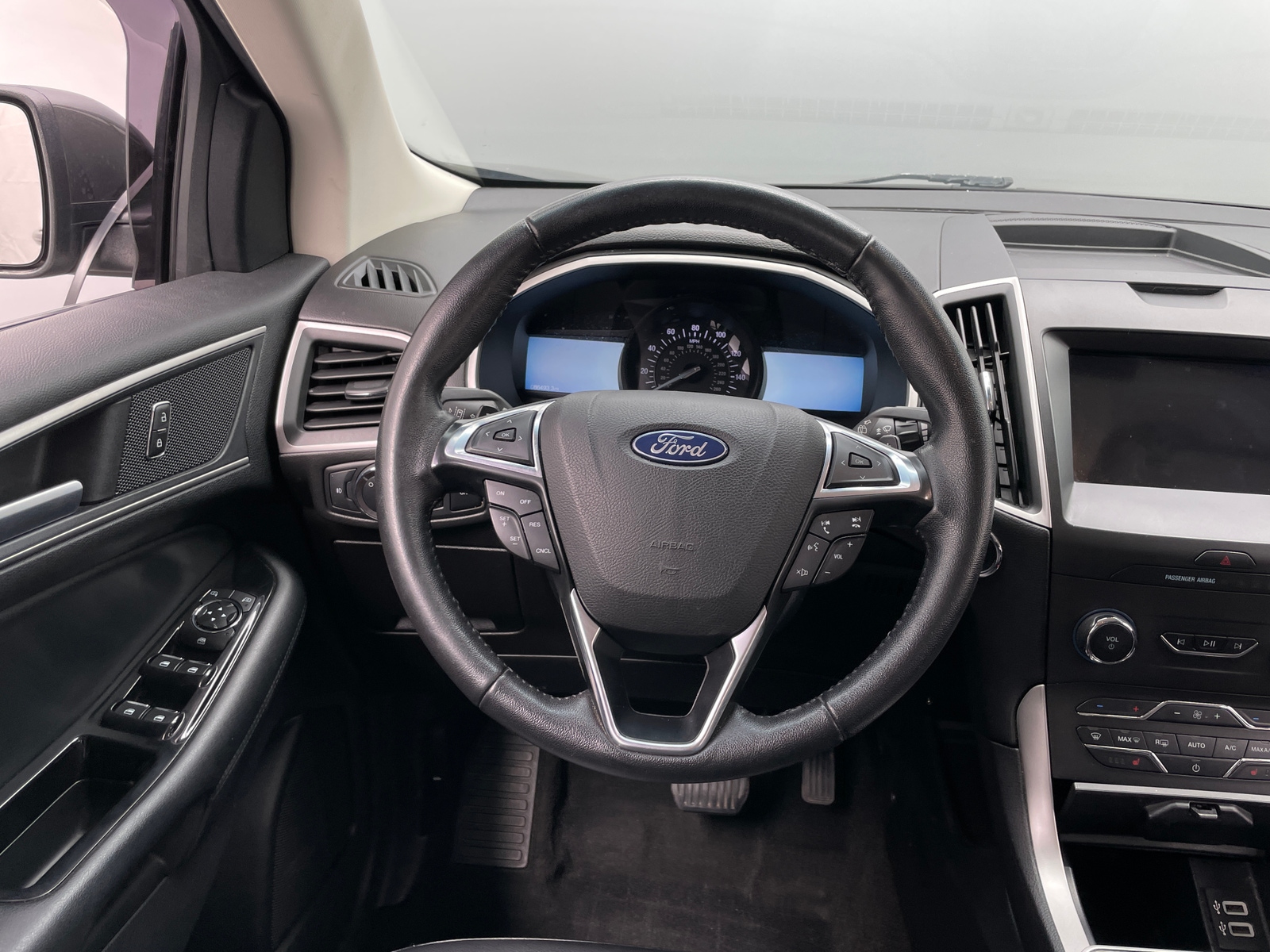 Thumbnail: 2020 Ford Edge - 4