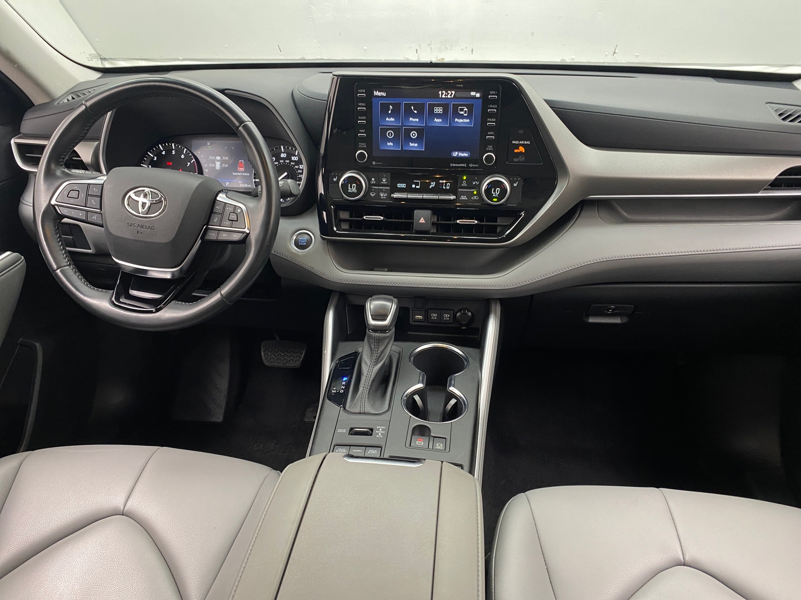 Thumbnail: 2021 Toyota Highlander - 3