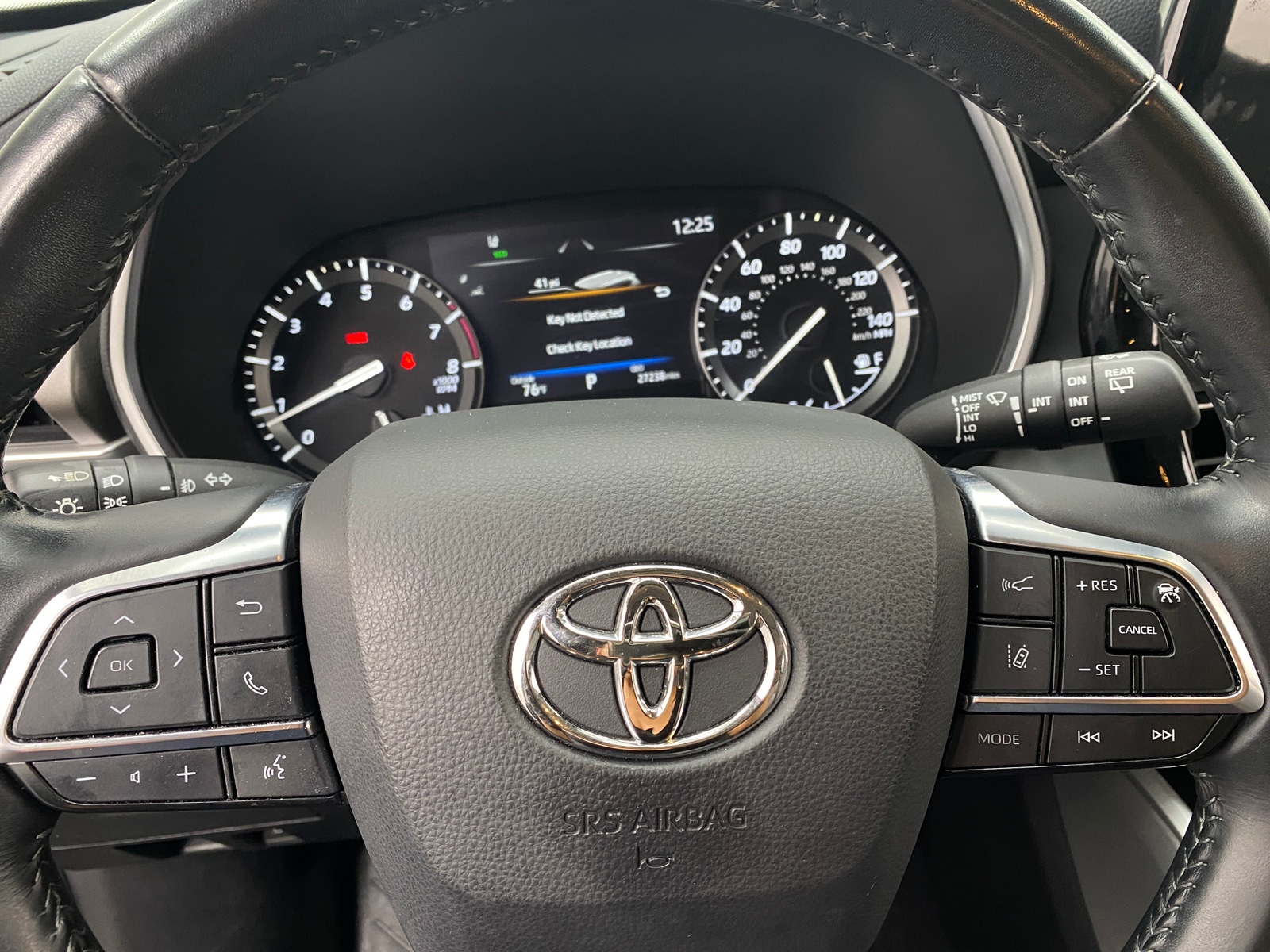 Thumbnail: 2021 Toyota Highlander - 5