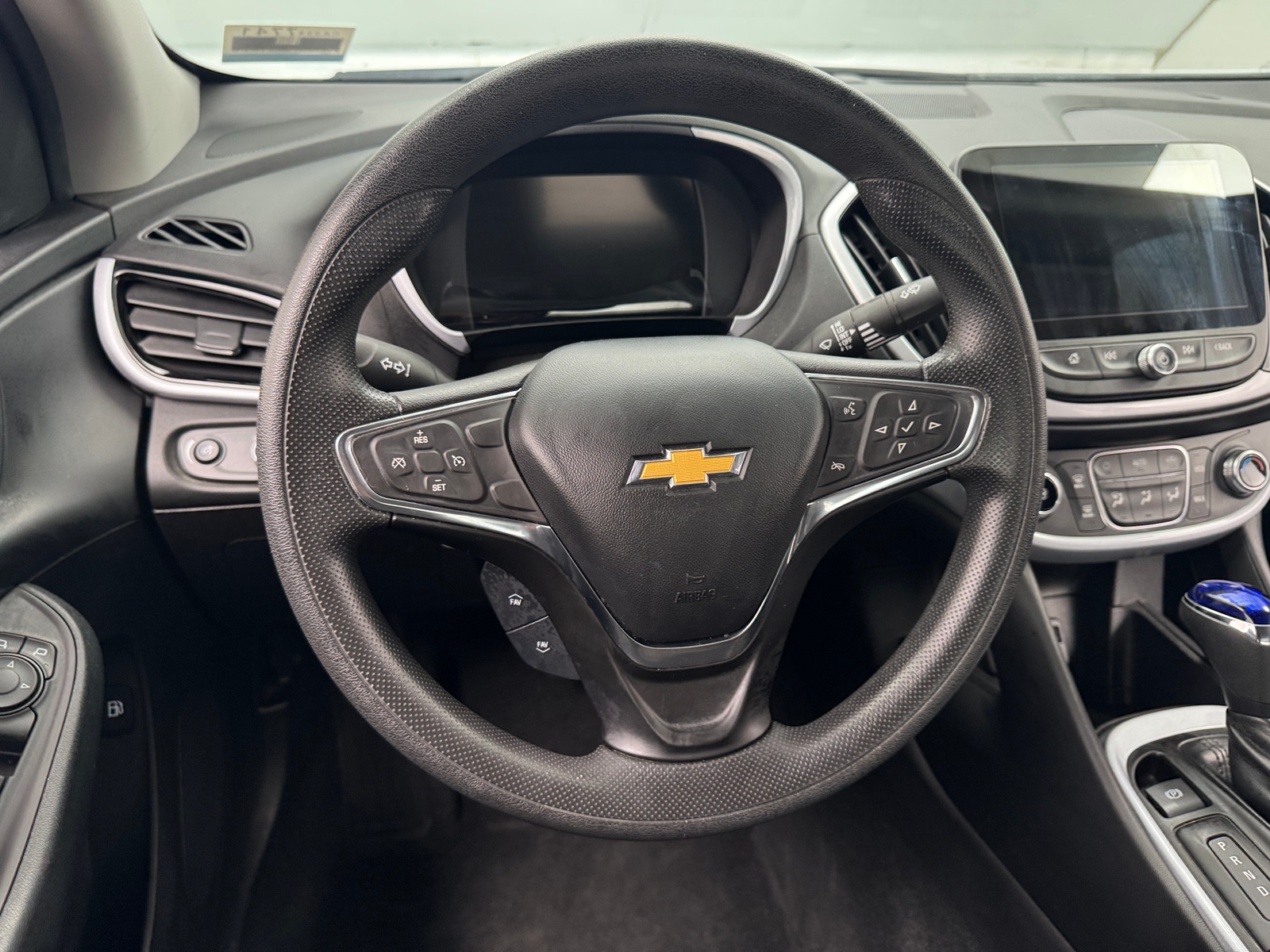 Thumbnail: 2019 Chevrolet Volt - 5
