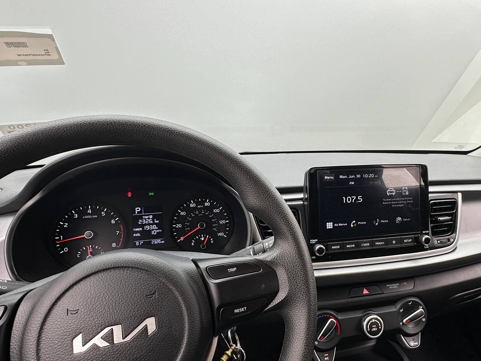 Thumbnail: 2023 Kia Rio - 3