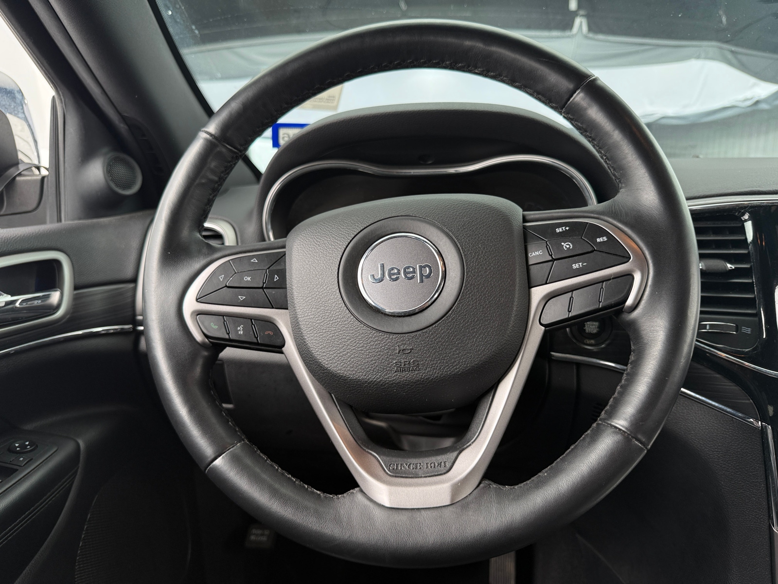 Thumbnail: 2019 Jeep Grand Cherokee - 4