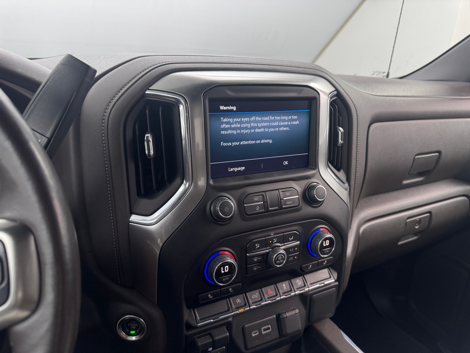 Thumbnail: 2021 Chevrolet Silverado 1500 - 4